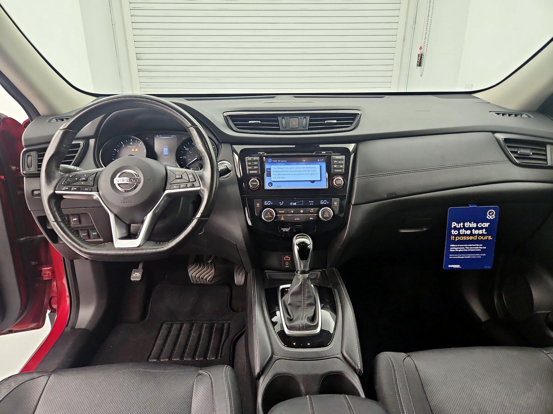 Thumbnail: 2017 Nissan Rogue - 9