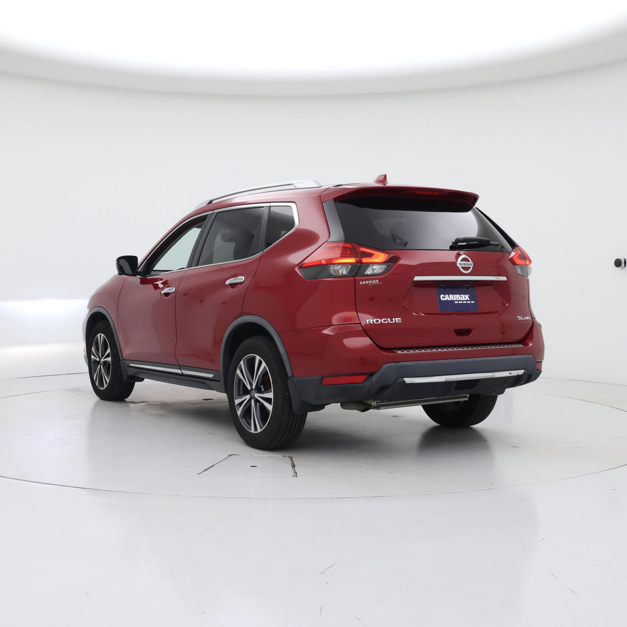 Thumbnail: 2017 Nissan Rogue - 2