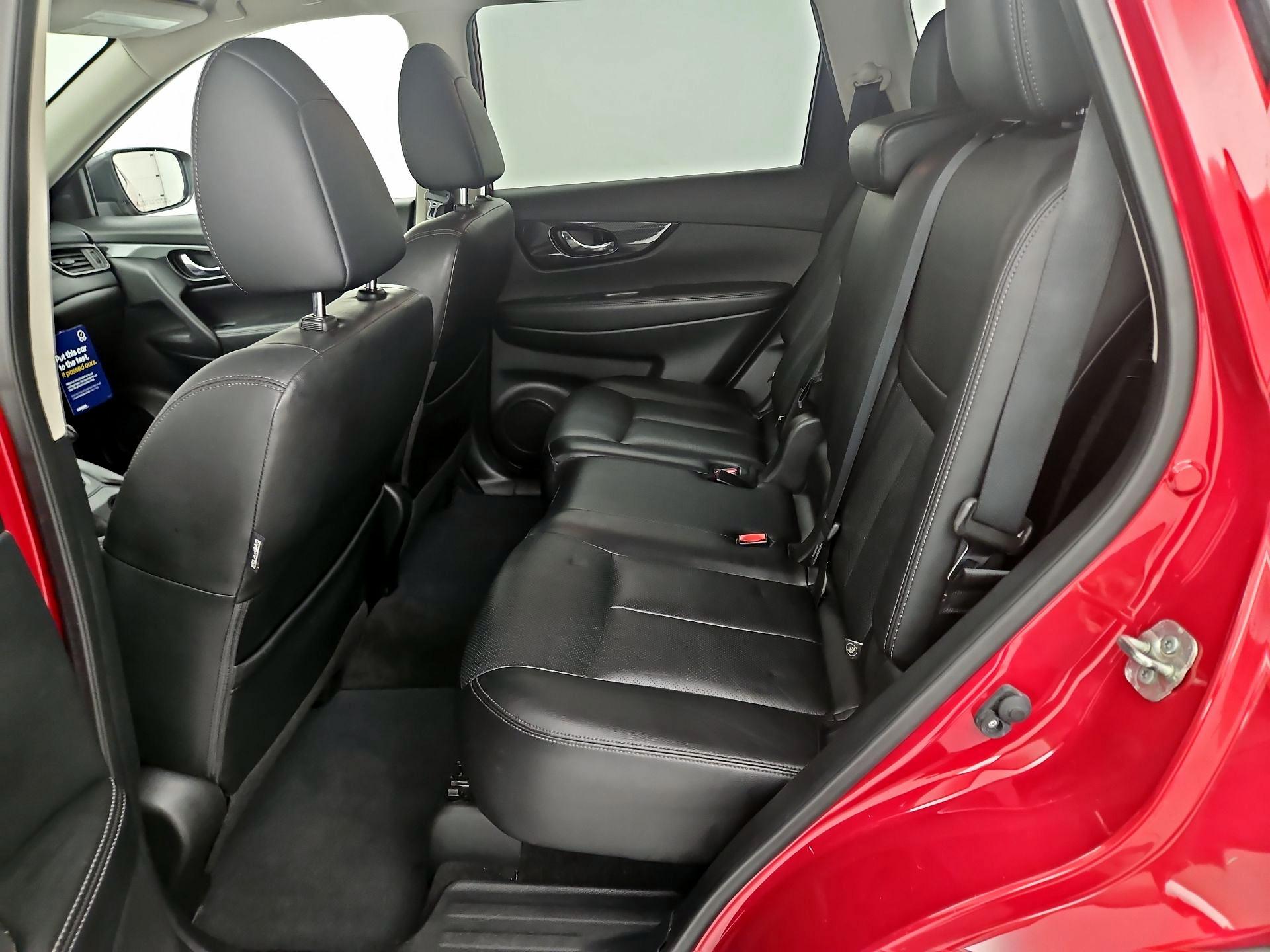 Thumbnail: 2017 Nissan Rogue - 20