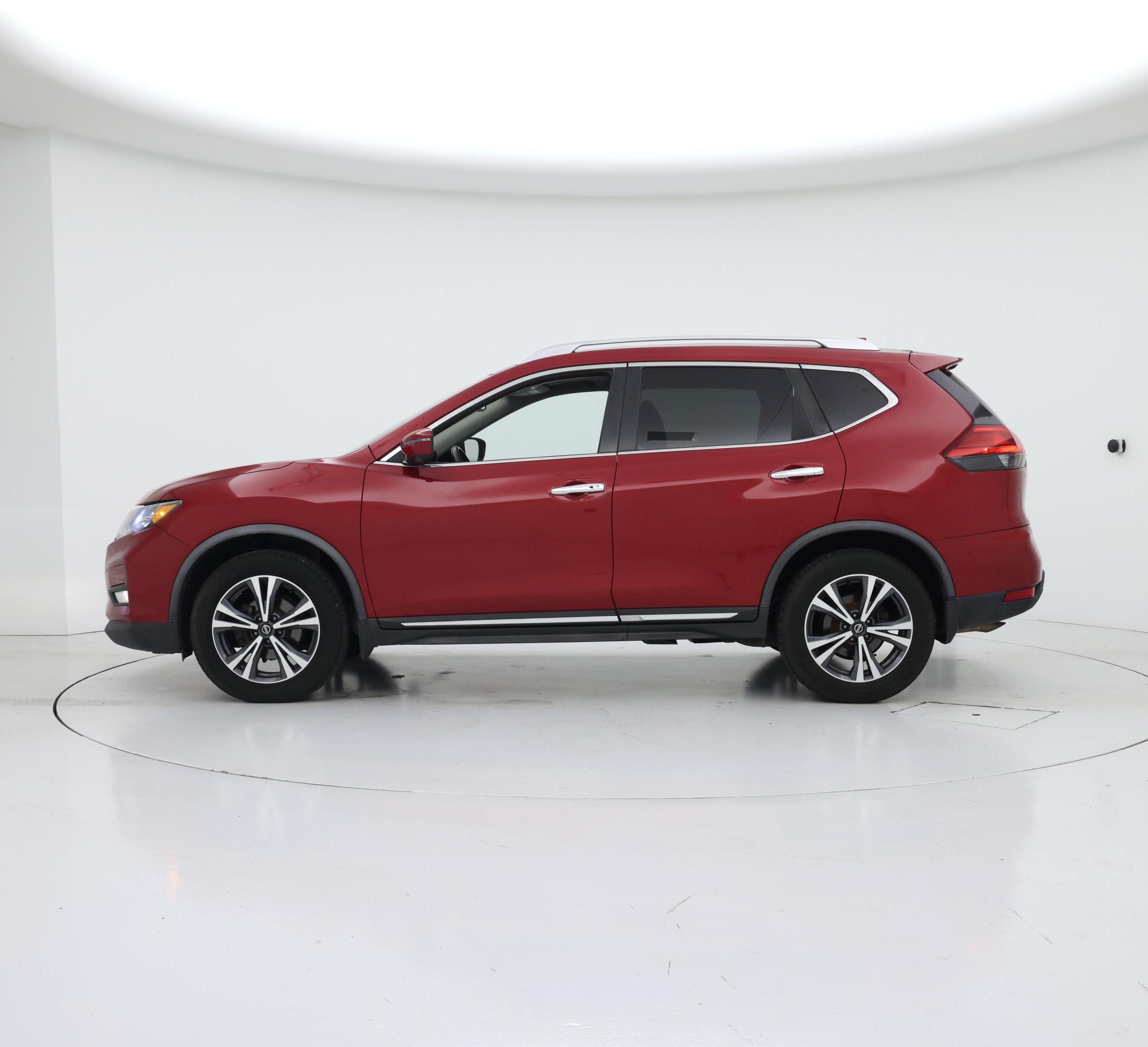 Thumbnail: 2017 Nissan Rogue - 3
