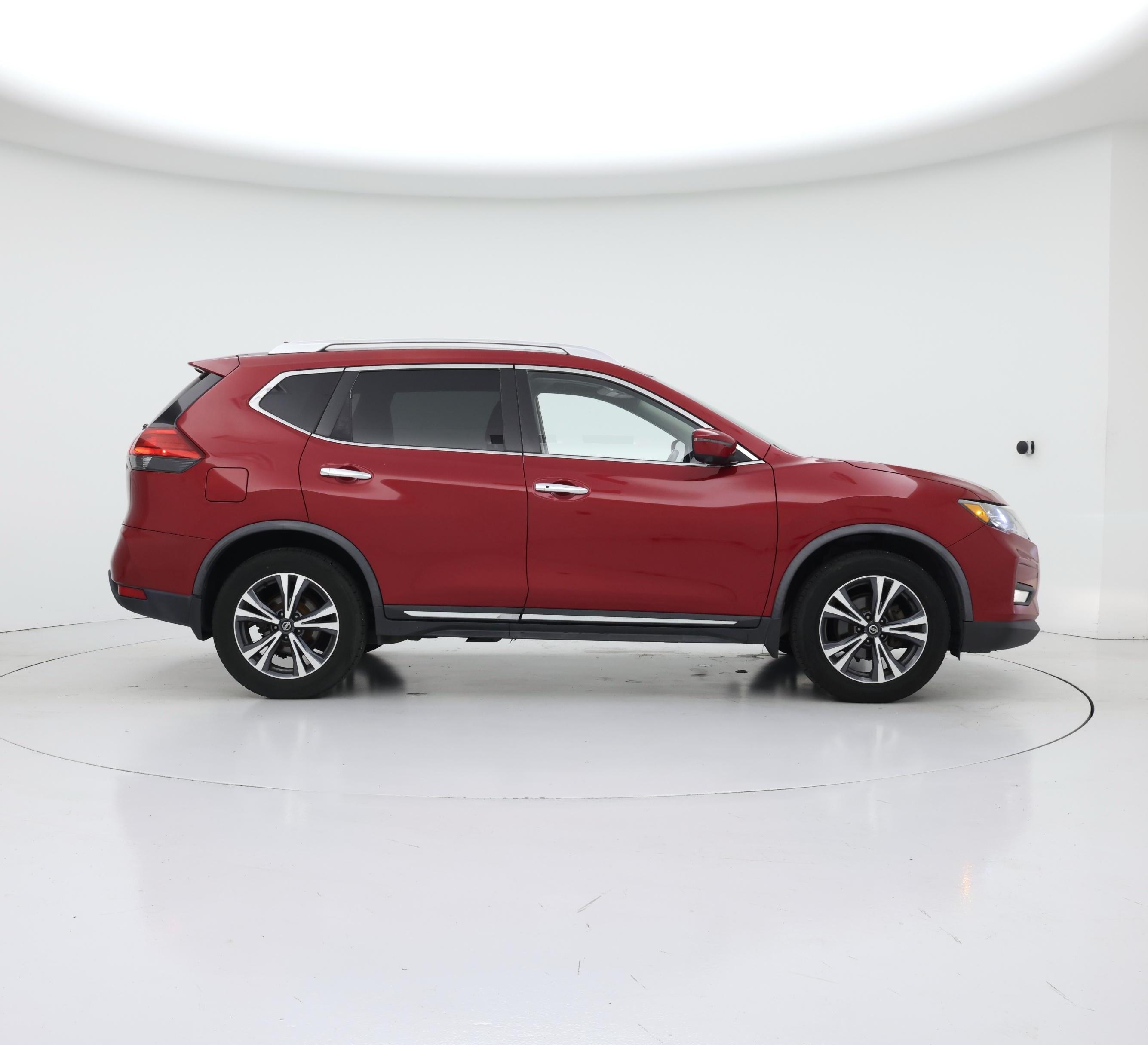 Thumbnail: 2017 Nissan Rogue - 7