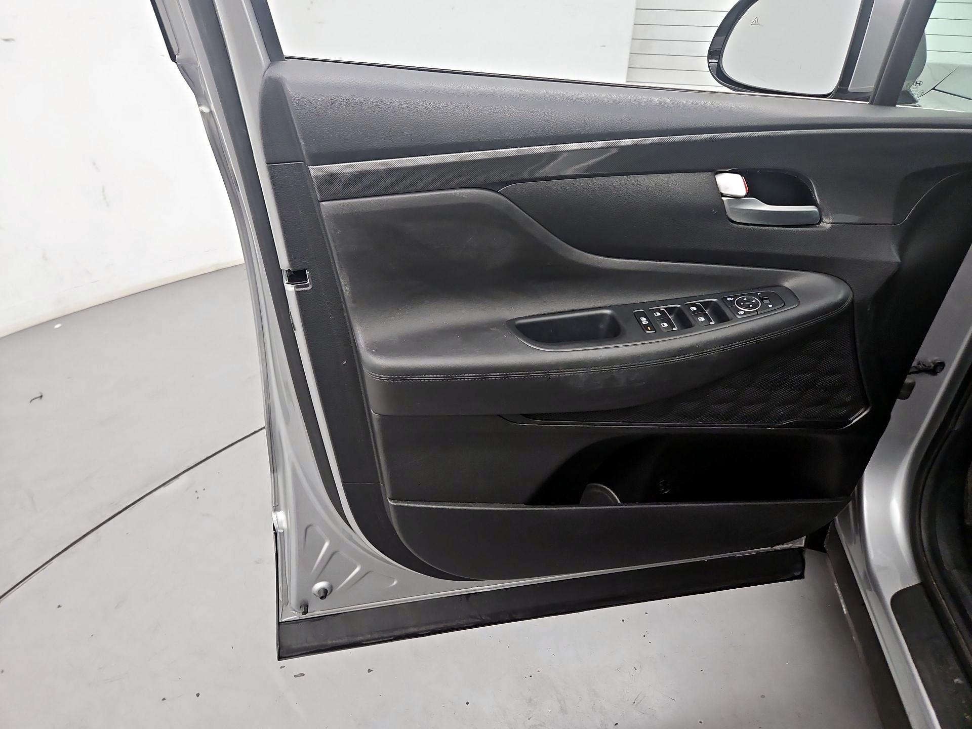 Thumbnail: 2022 Hyundai Santa Fe - 12