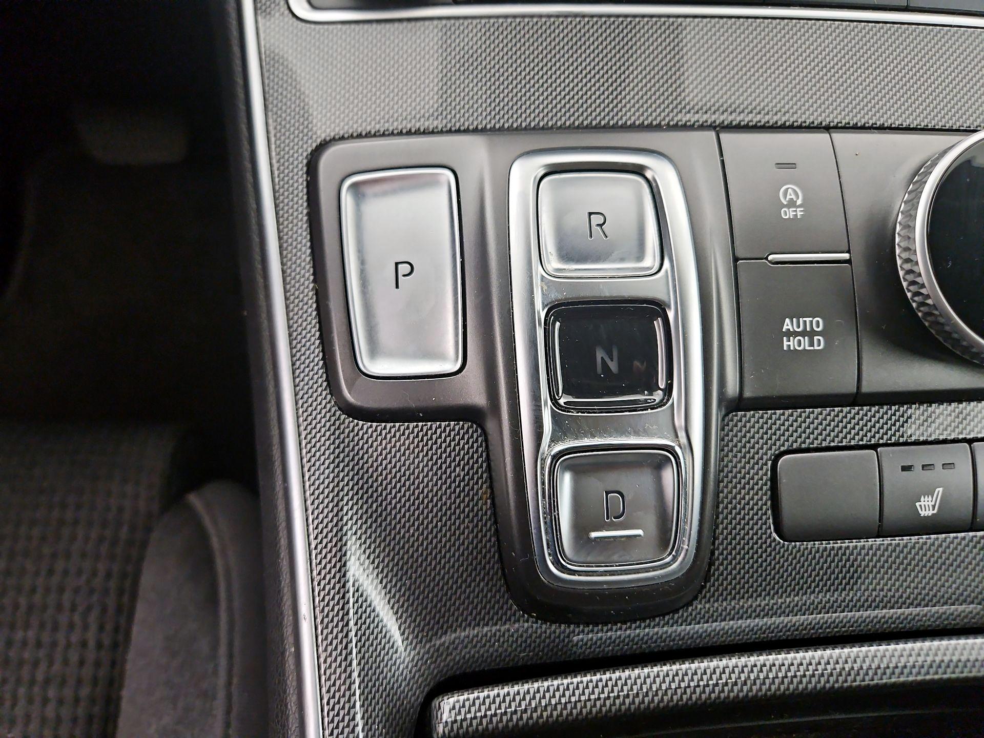 Thumbnail: 2022 Hyundai Santa Fe - 17