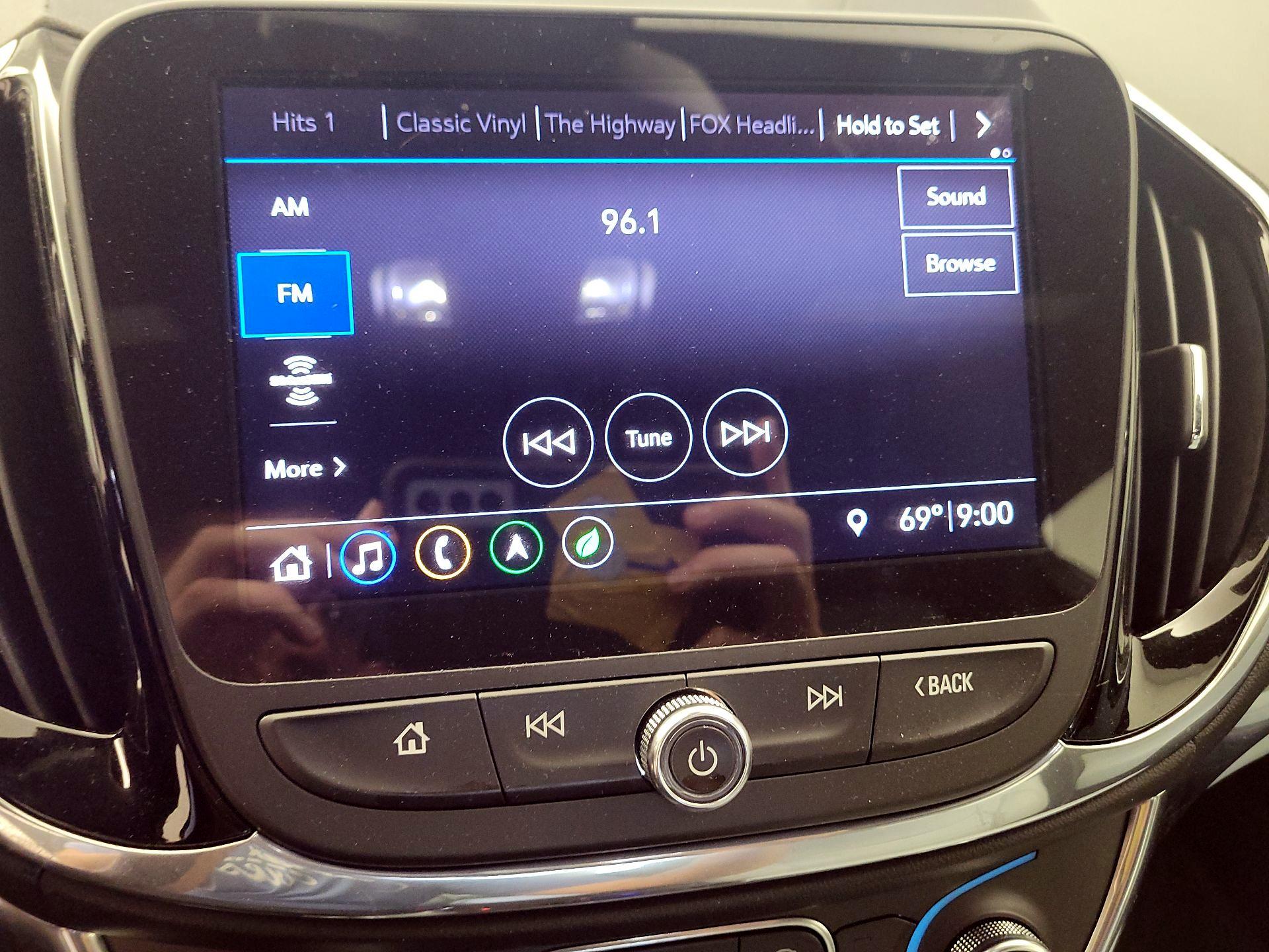 Thumbnail: 2019 Chevrolet Volt - 13