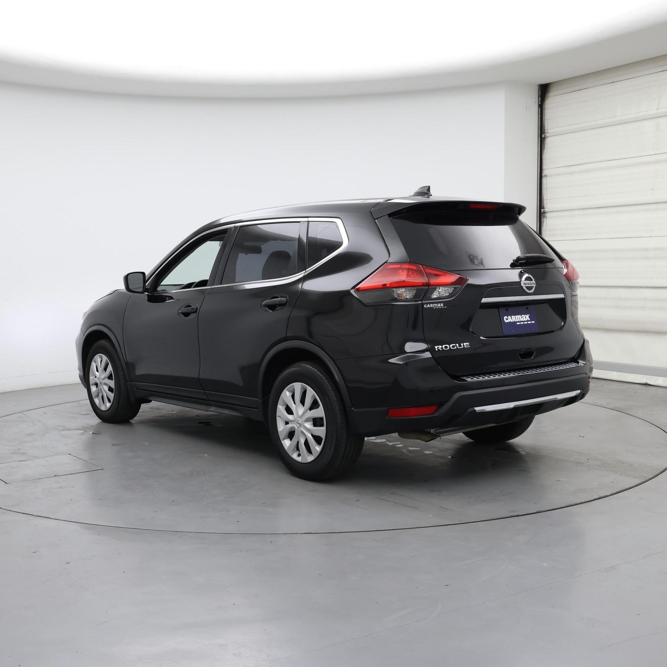 Thumbnail: 2017 Nissan Rogue - 2