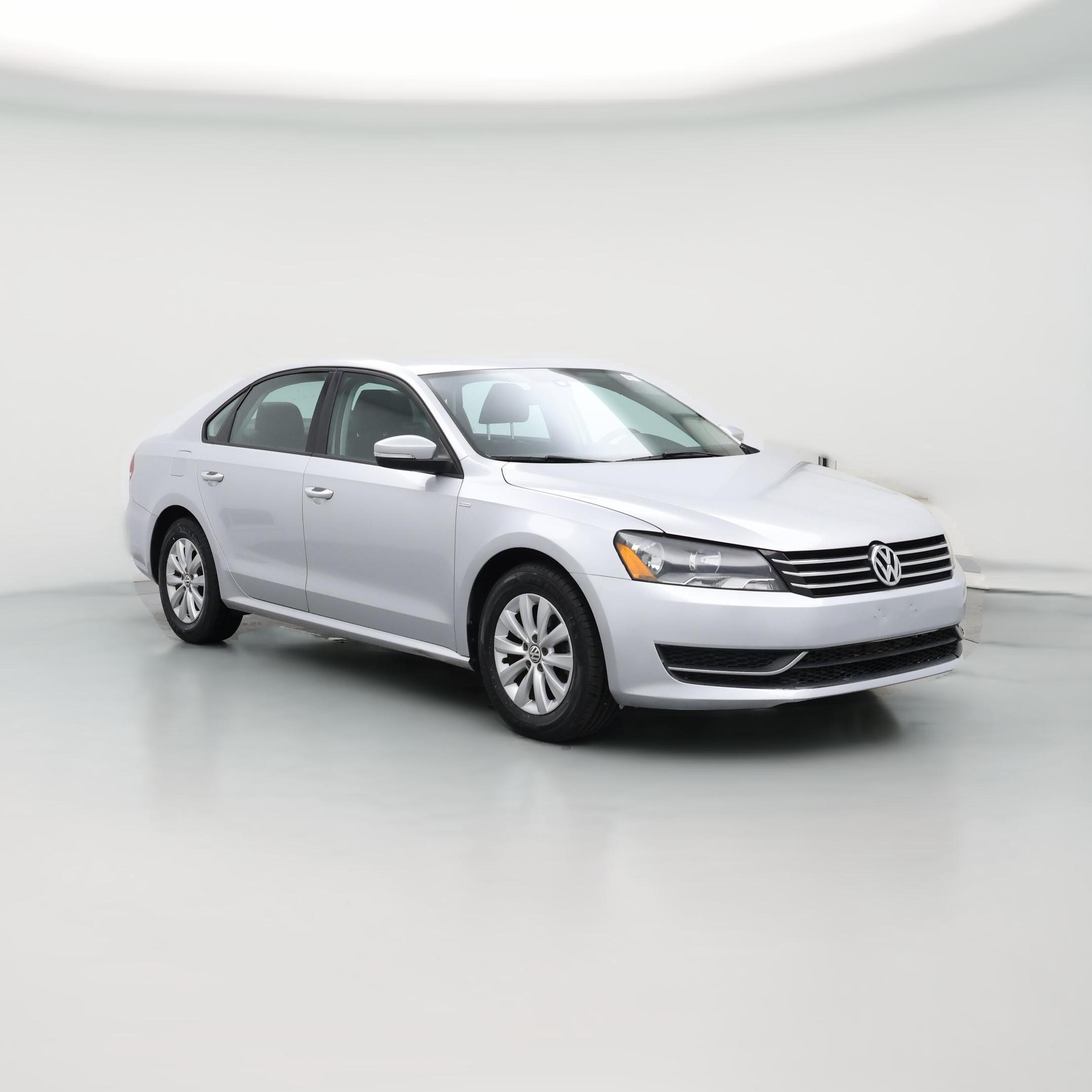Thumbnail: 2015 Volkswagen Passat - 1