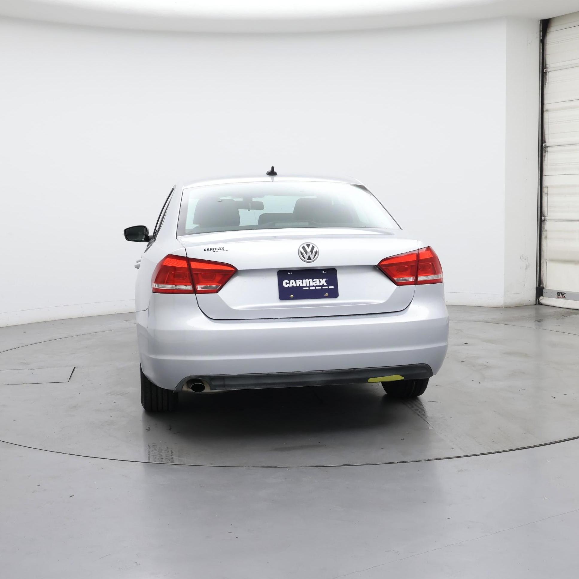 Thumbnail: 2015 Volkswagen Passat - 6