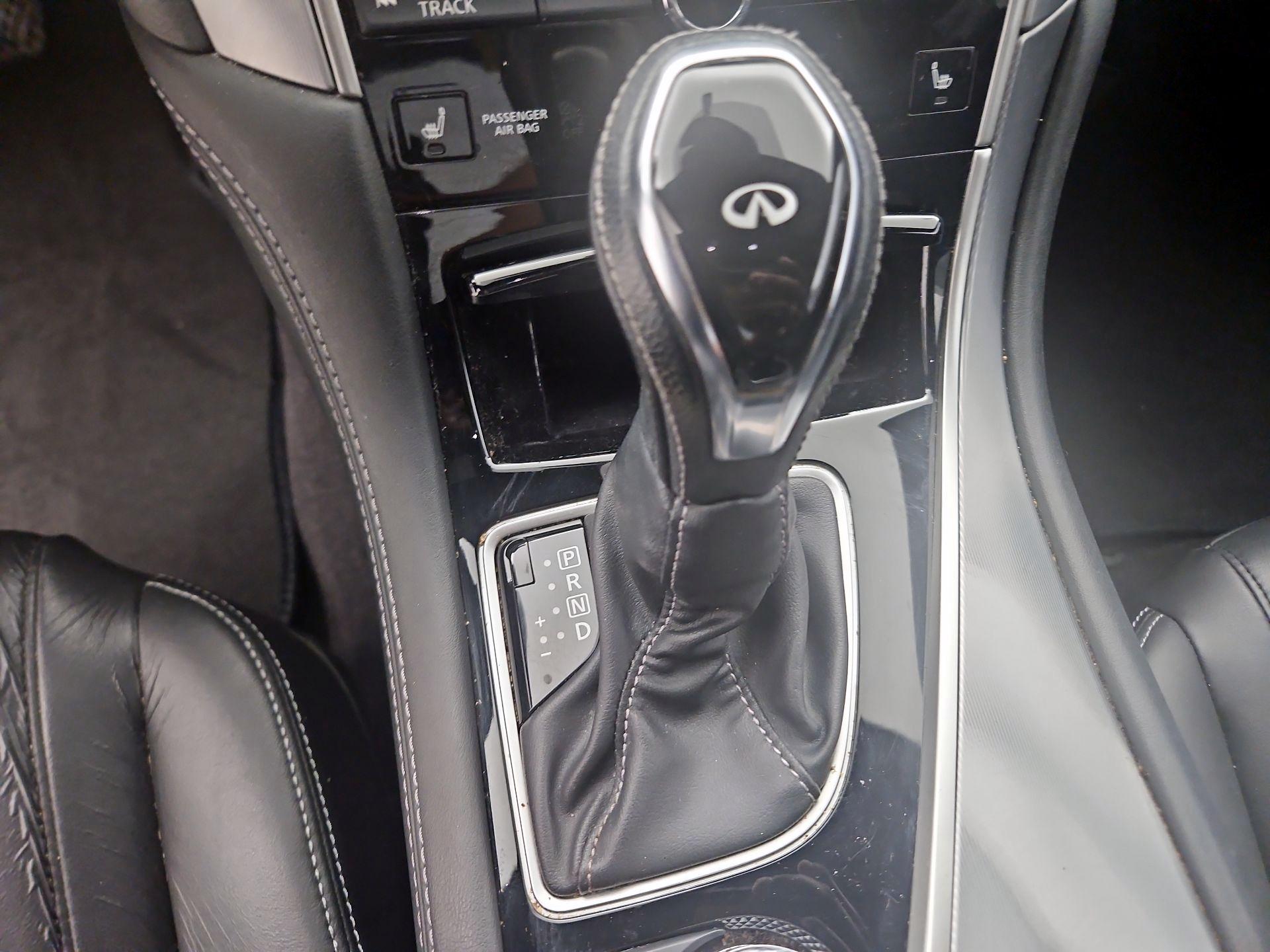 Thumbnail: 2018 INFINITI Q60 - 18