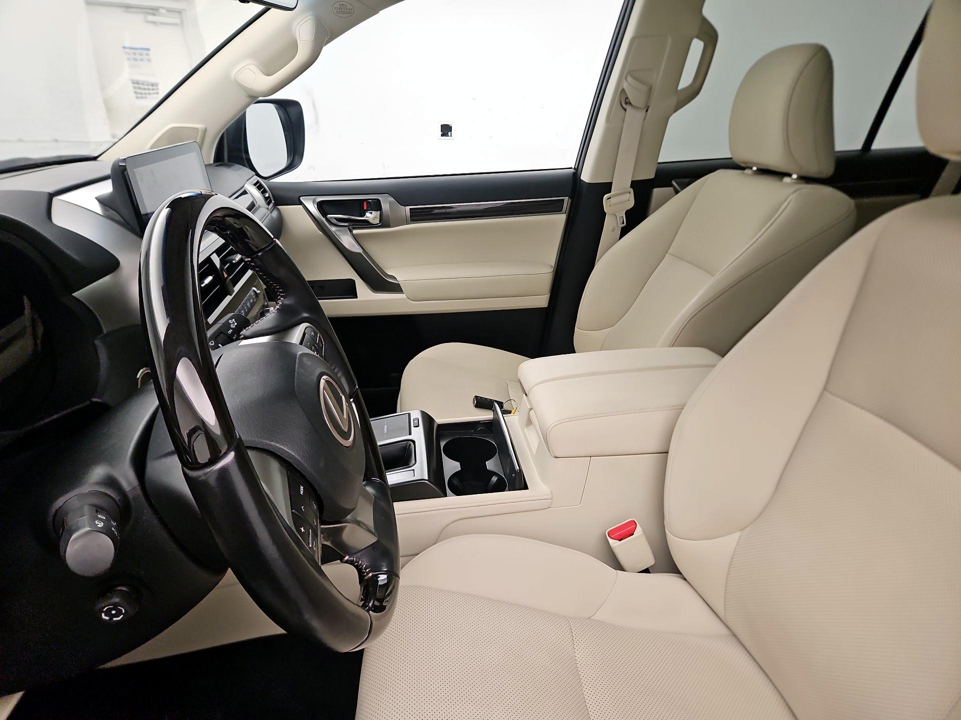 Thumbnail: 2022 Lexus GX - 11
