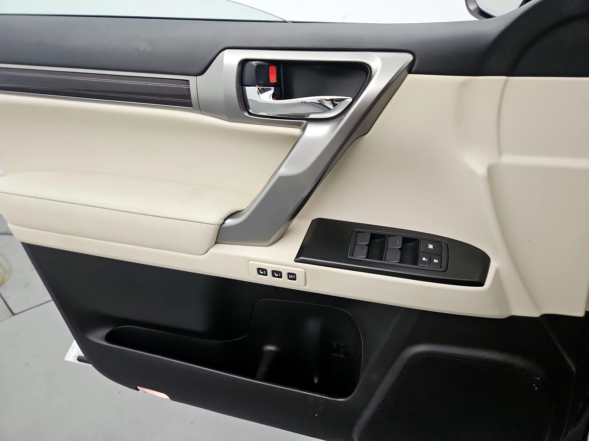 Thumbnail: 2022 Lexus GX - 12