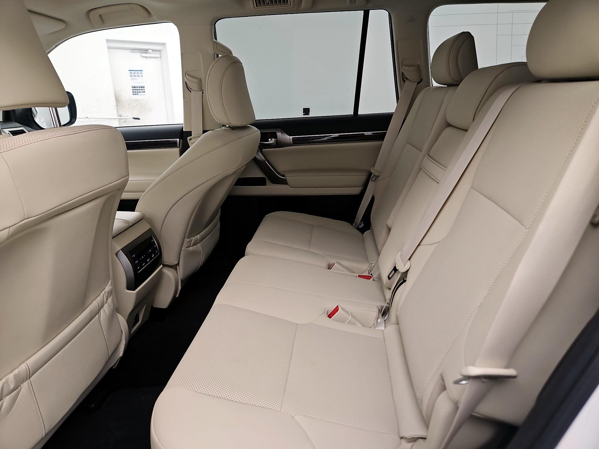 Thumbnail: 2022 Lexus GX - 19