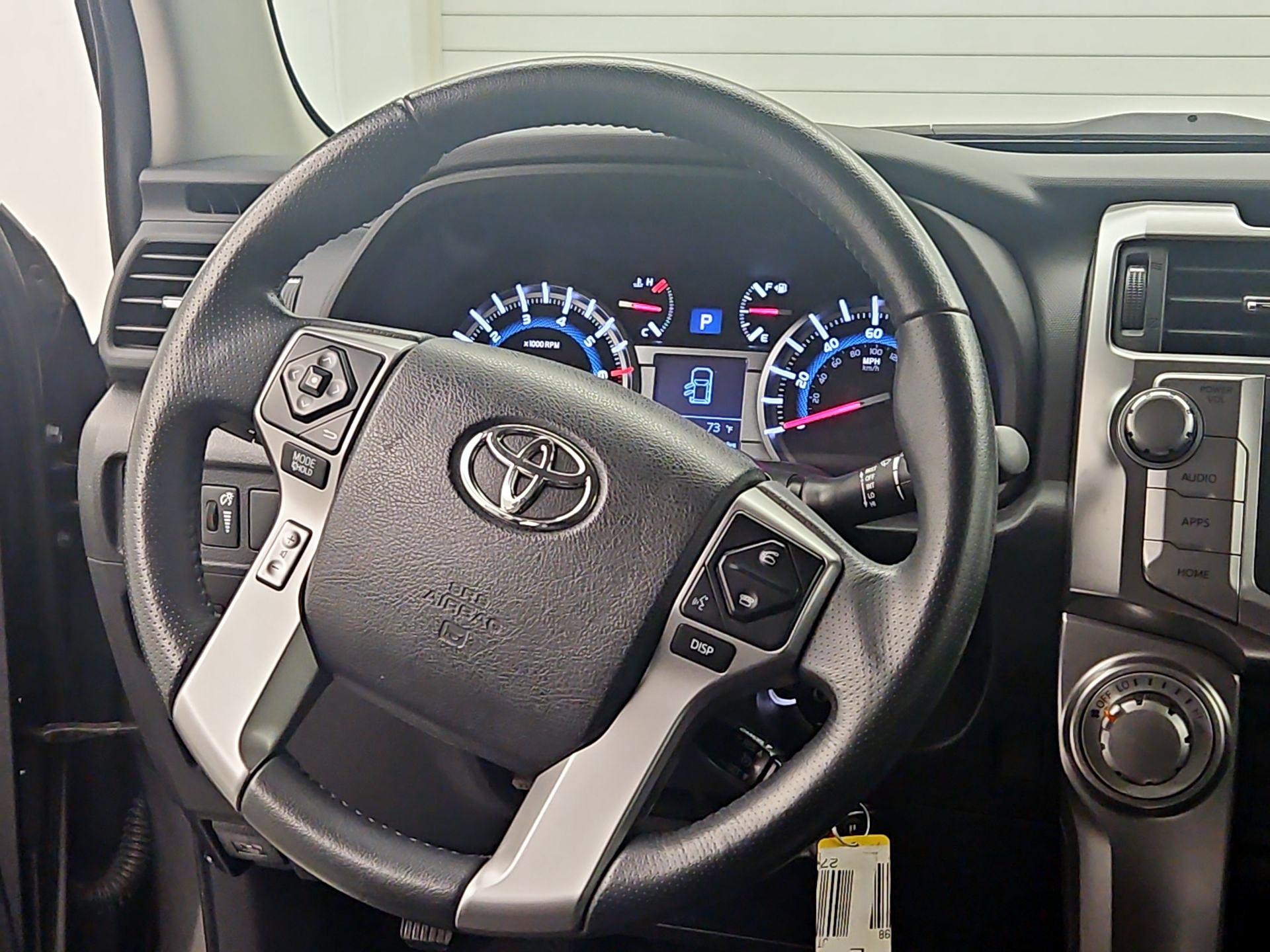 Thumbnail: 2016 Toyota 4Runner - 10