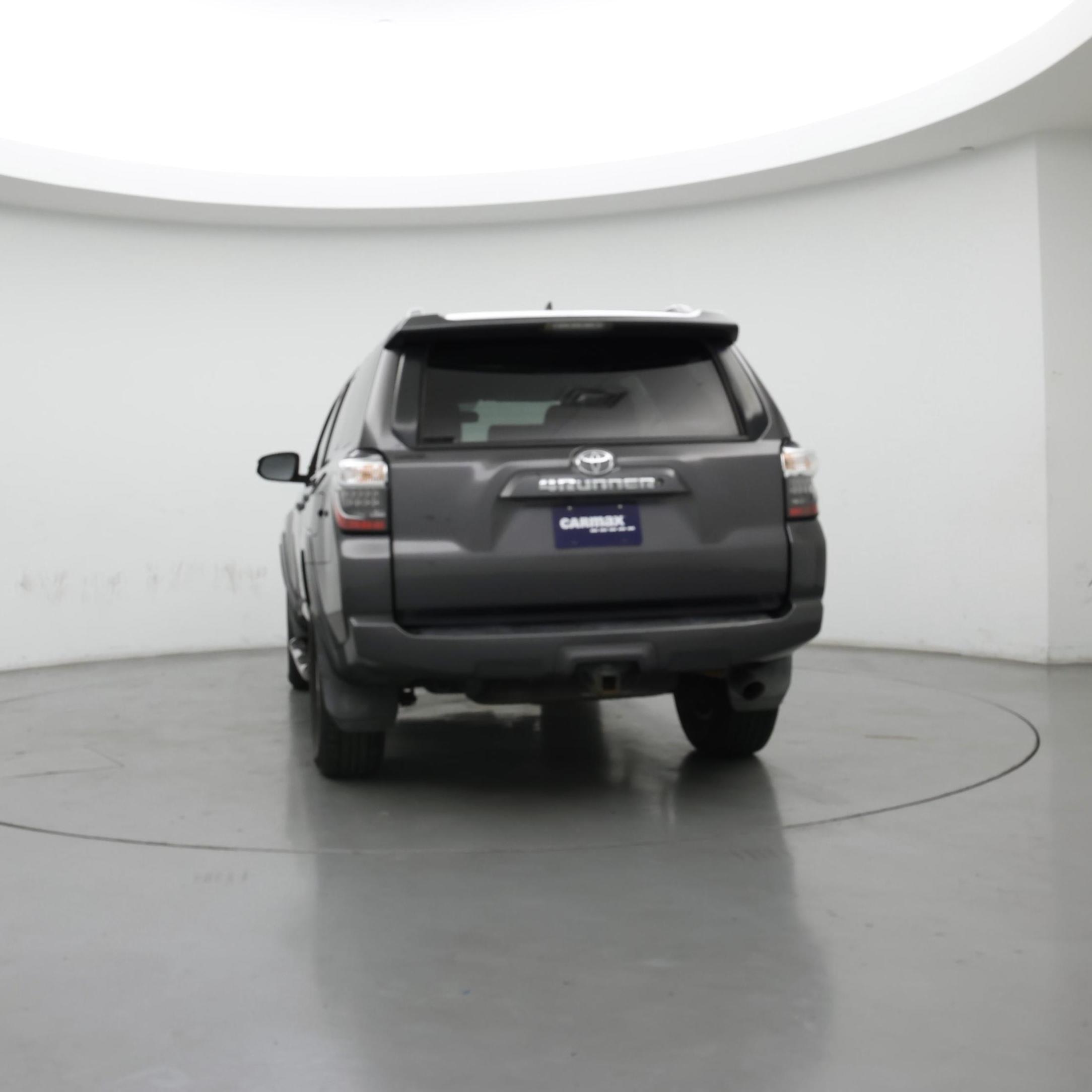 Thumbnail: 2016 Toyota 4Runner - 6