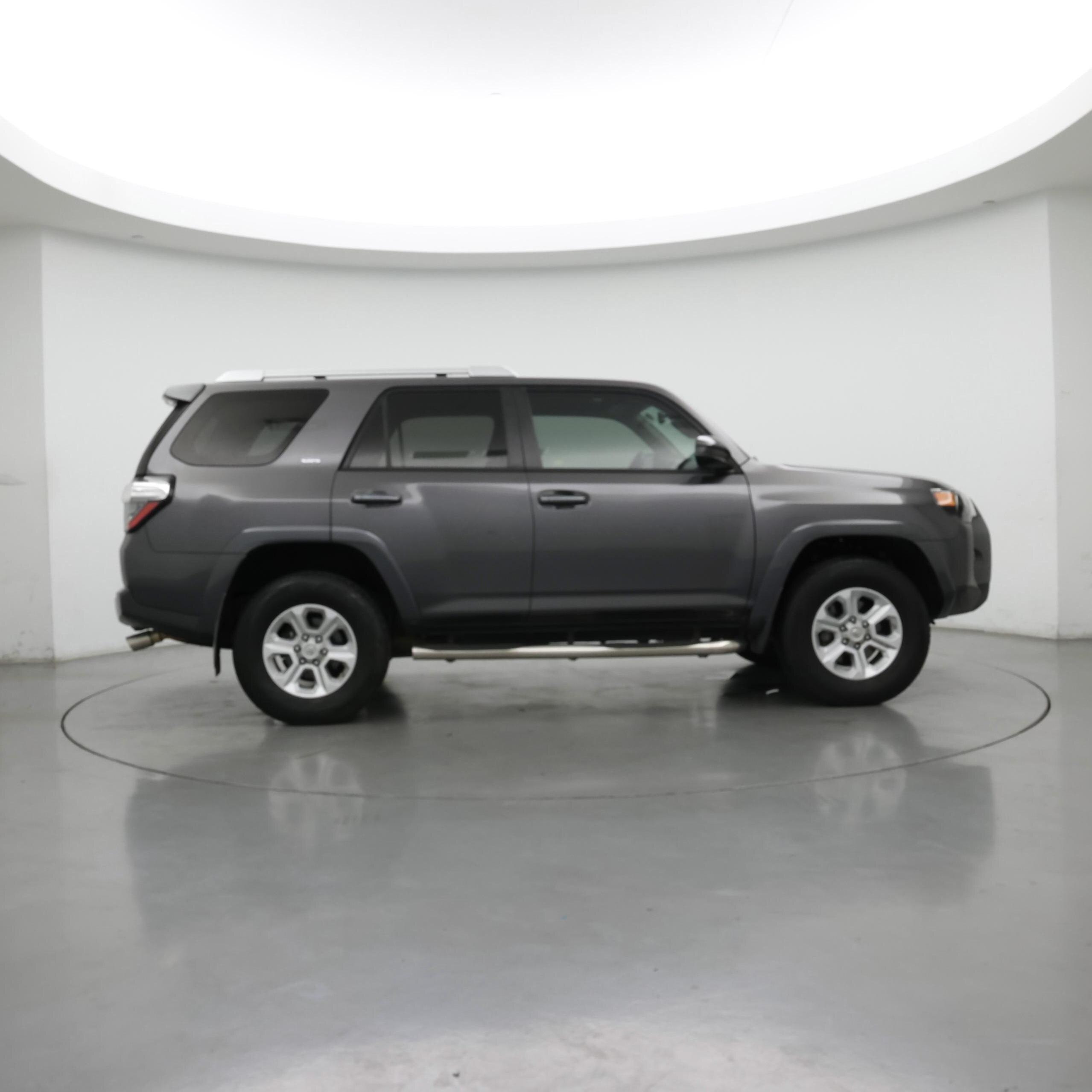 Thumbnail: 2016 Toyota 4Runner - 7