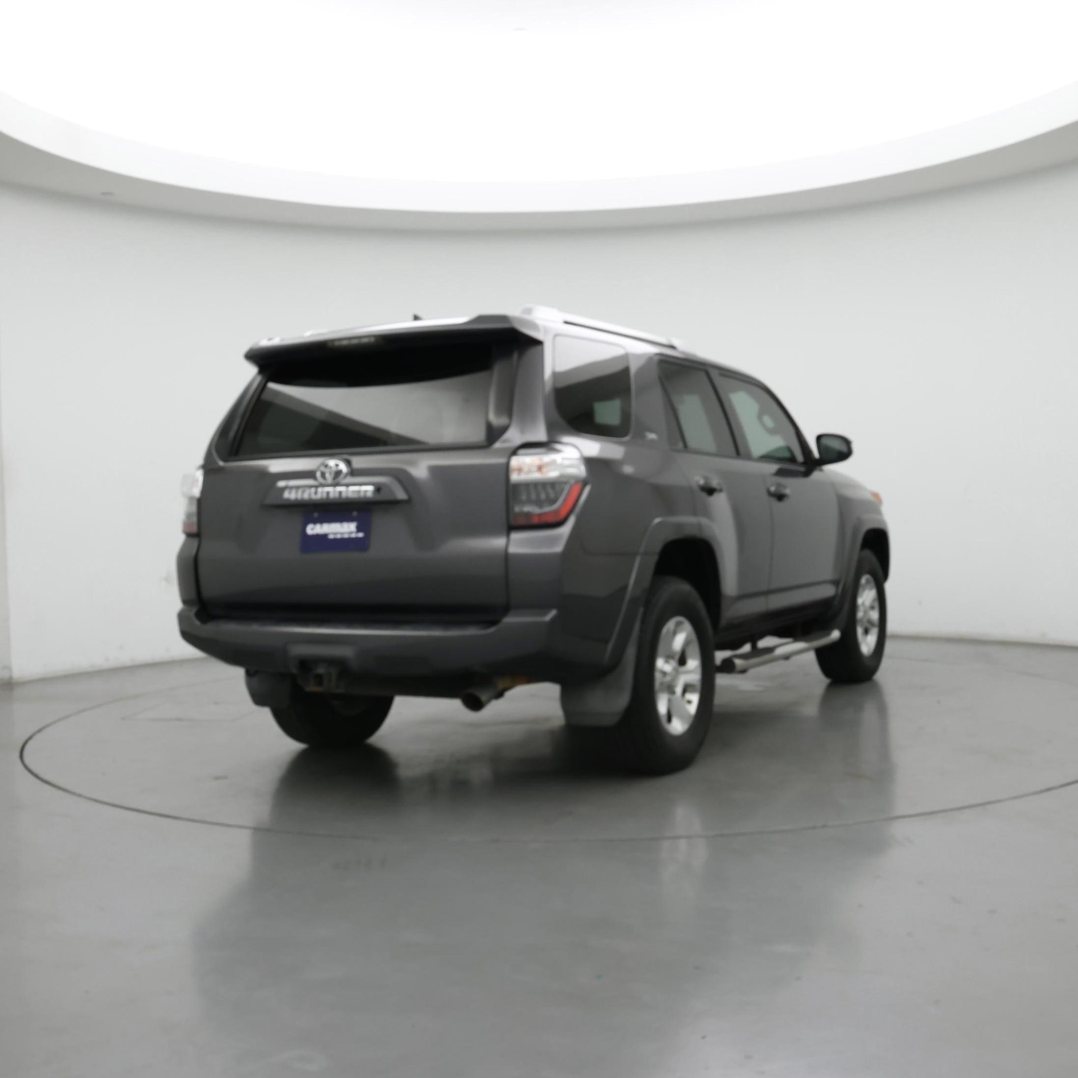 Thumbnail: 2016 Toyota 4Runner - 8