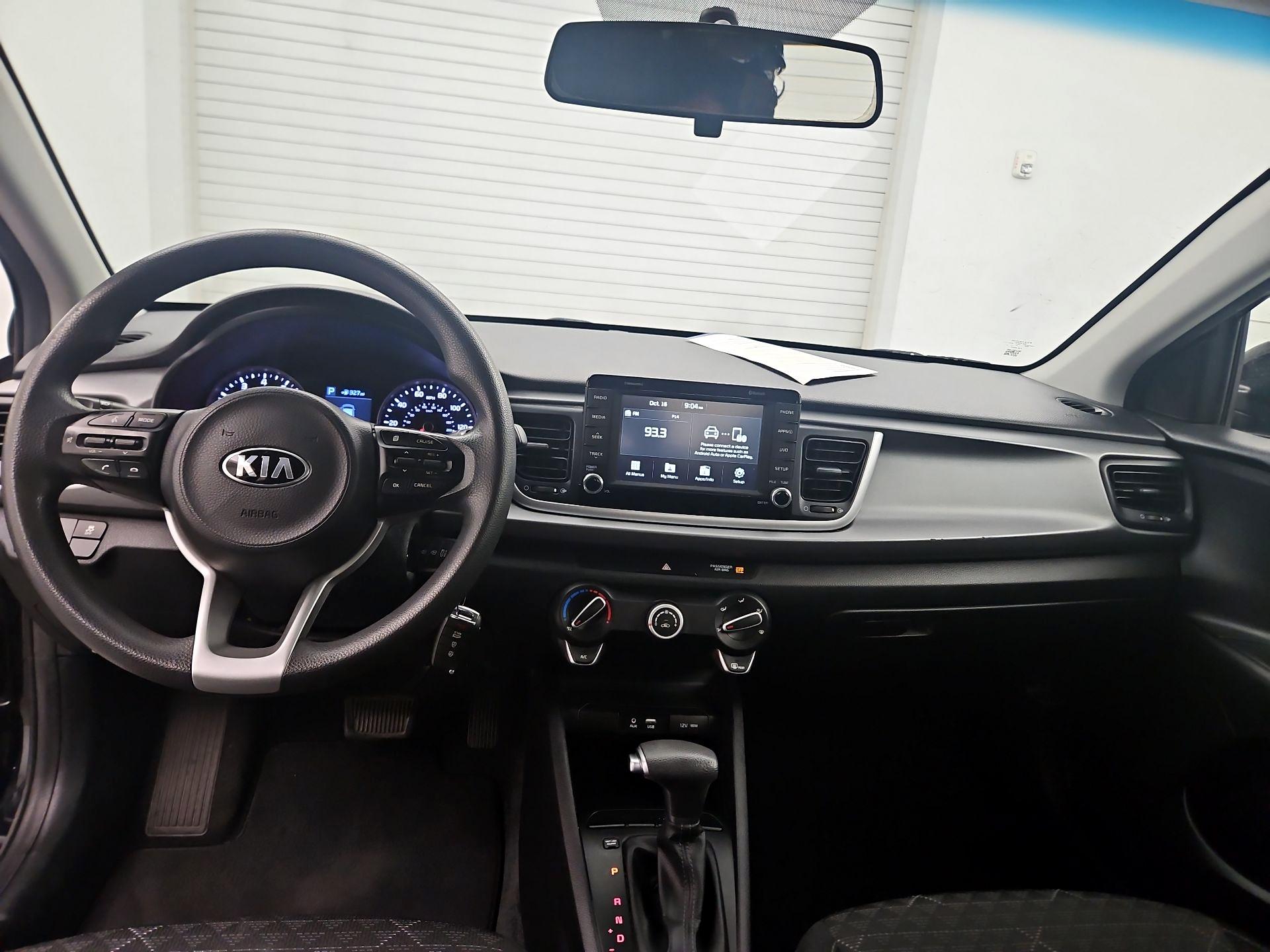 Thumbnail: 2019 Kia Rio - 9
