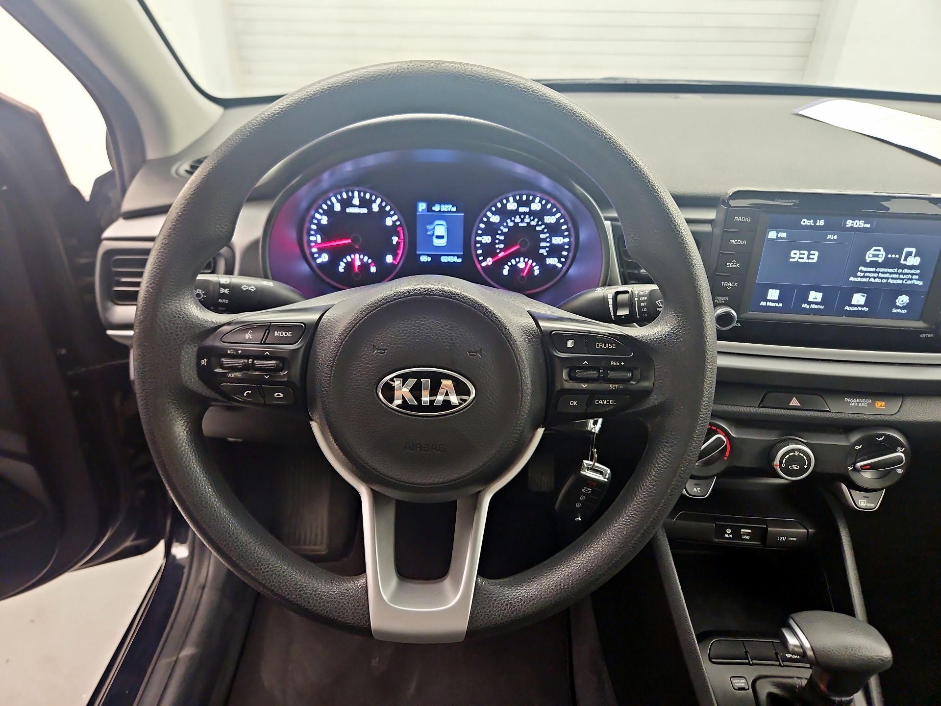 Thumbnail: 2019 Kia Rio - 10