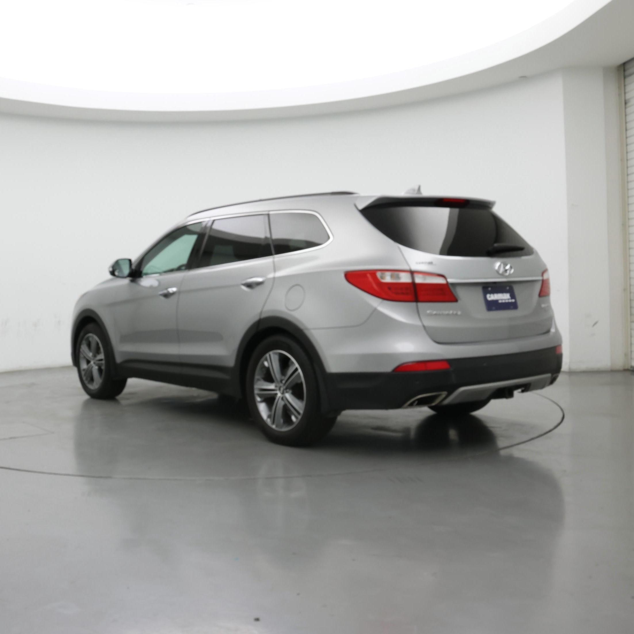 Thumbnail: 2016 Hyundai Santa Fe - 2