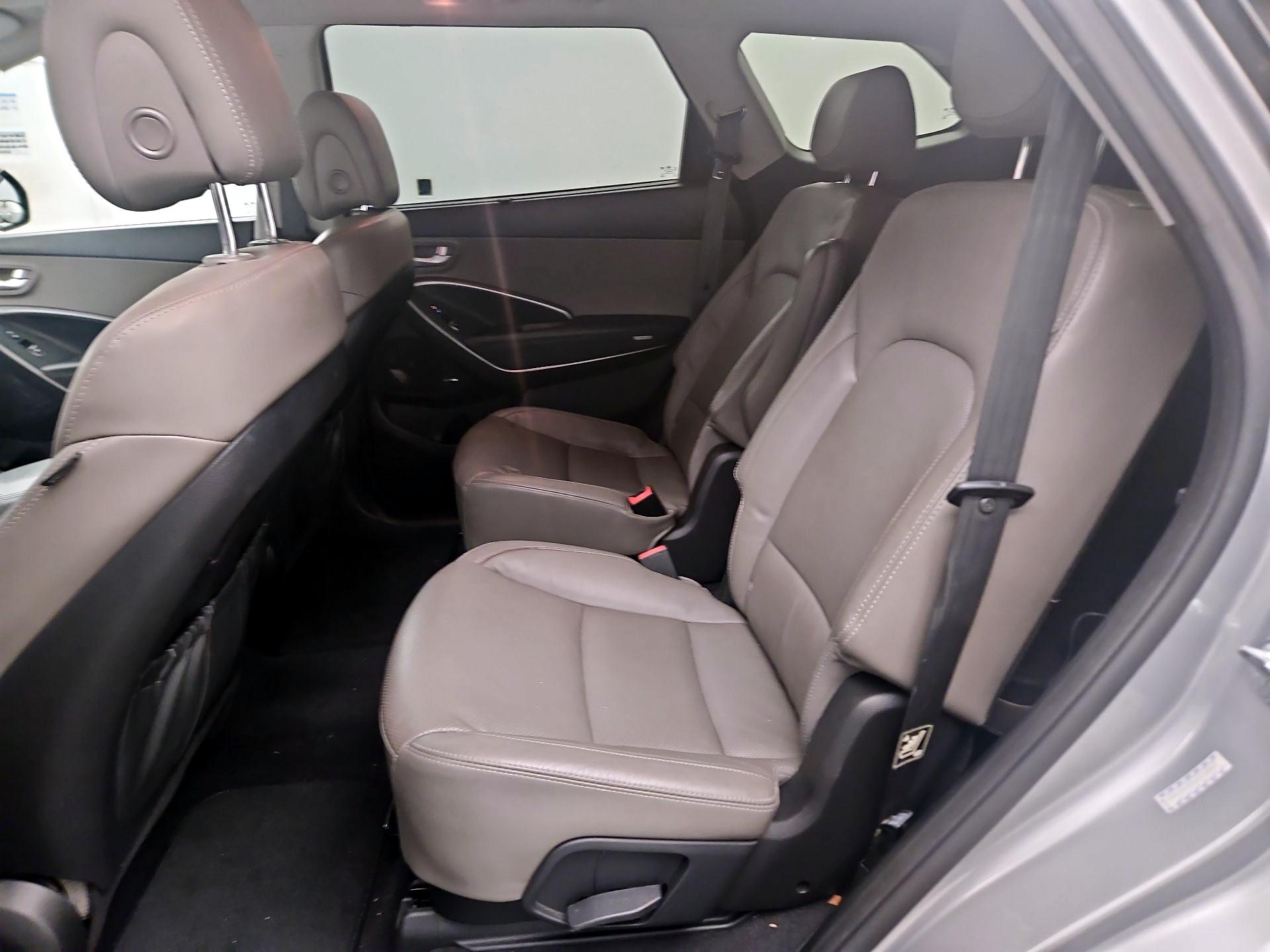 Thumbnail: 2016 Hyundai Santa Fe - 19