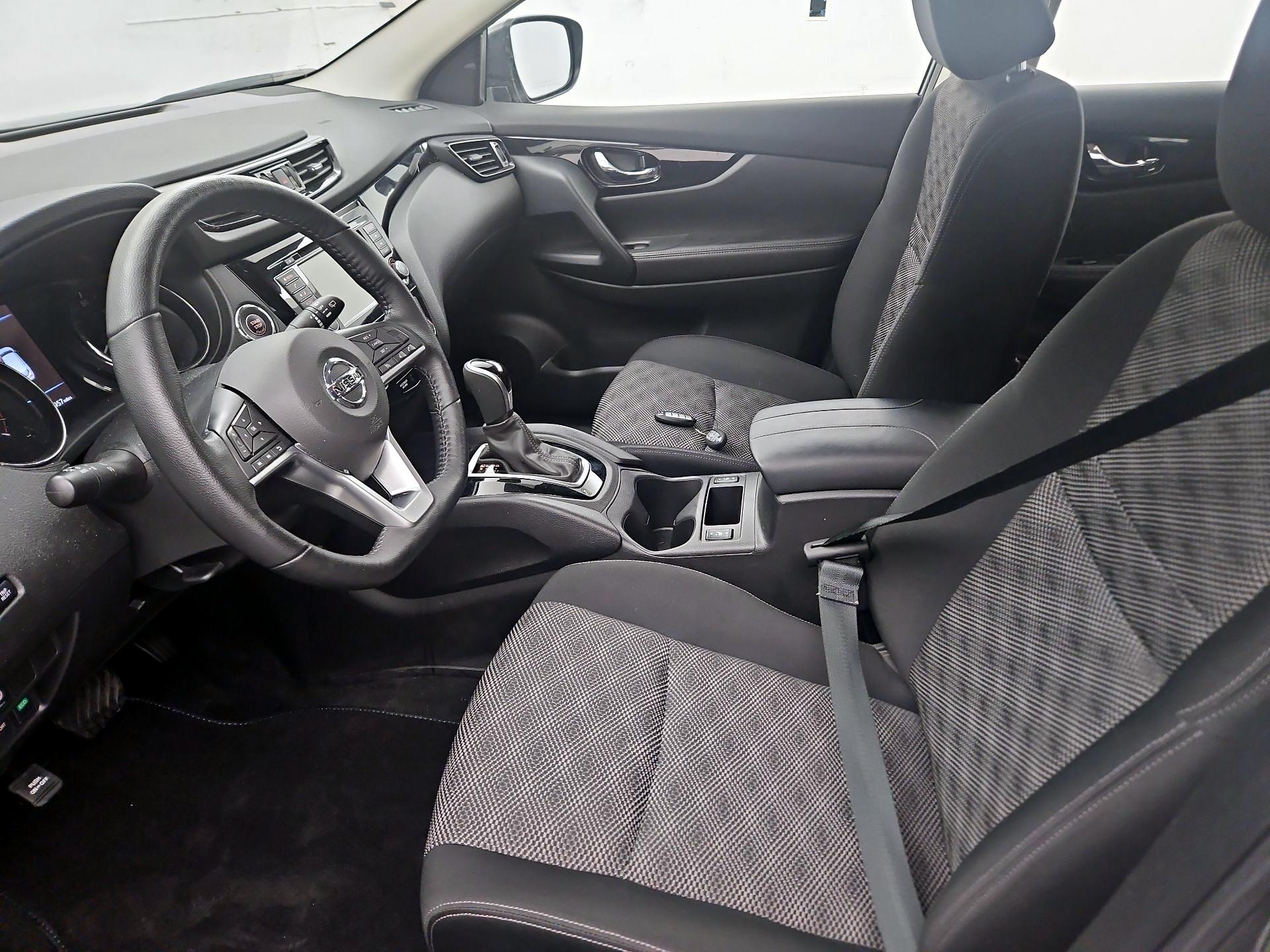 Thumbnail: 2021 Nissan Rogue Sport - 11