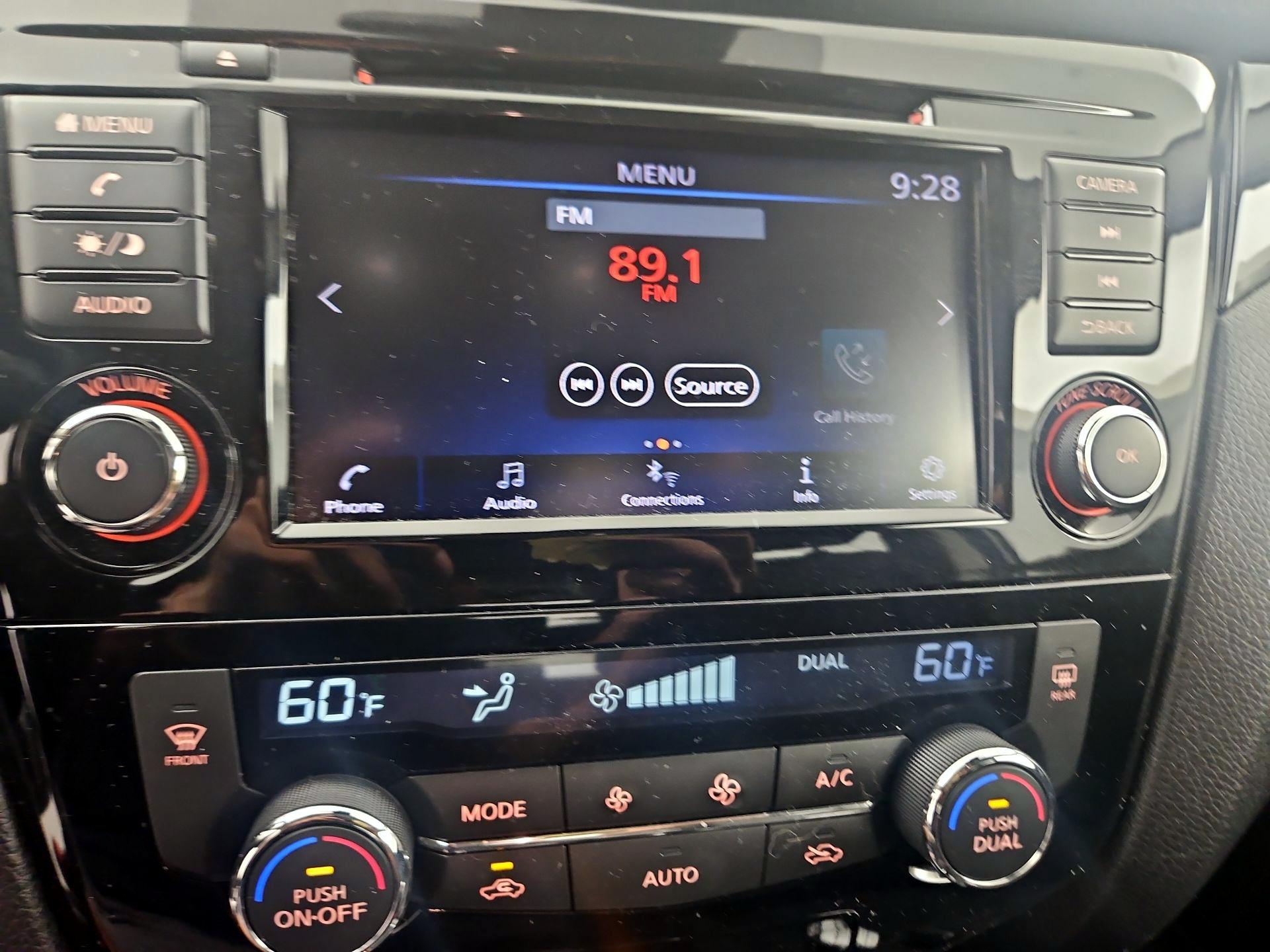 Thumbnail: 2021 Nissan Rogue Sport - 15