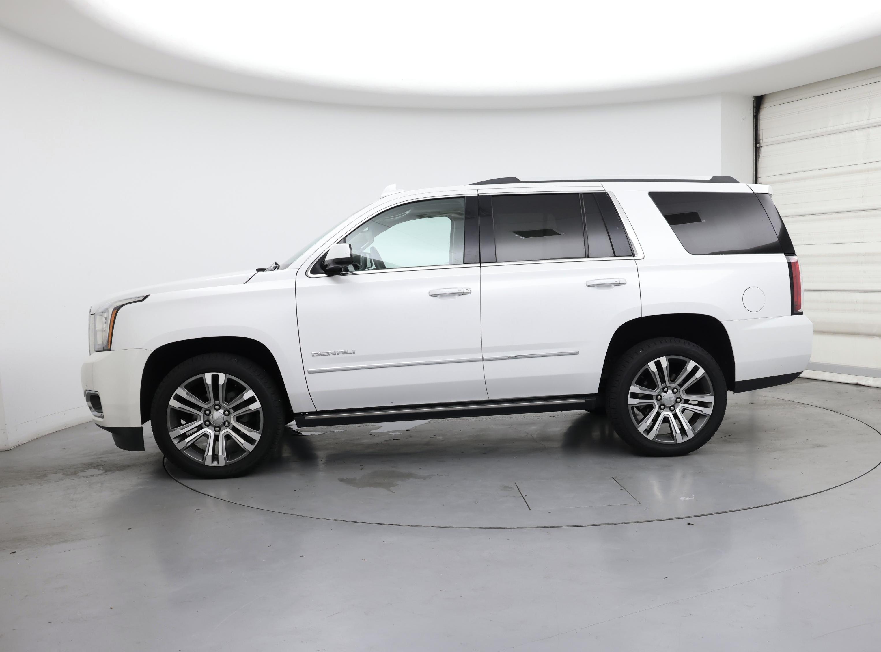 Thumbnail: 2017 GMC Yukon - 3