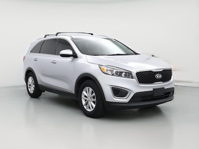 Silver 2017 Kia Sorento LX