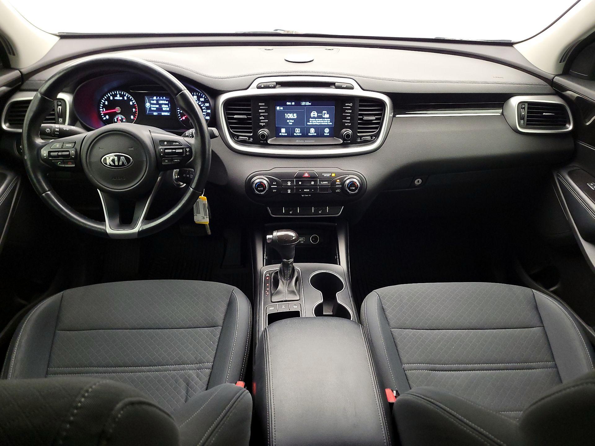 Thumbnail: 2017 Kia Sorento - 9