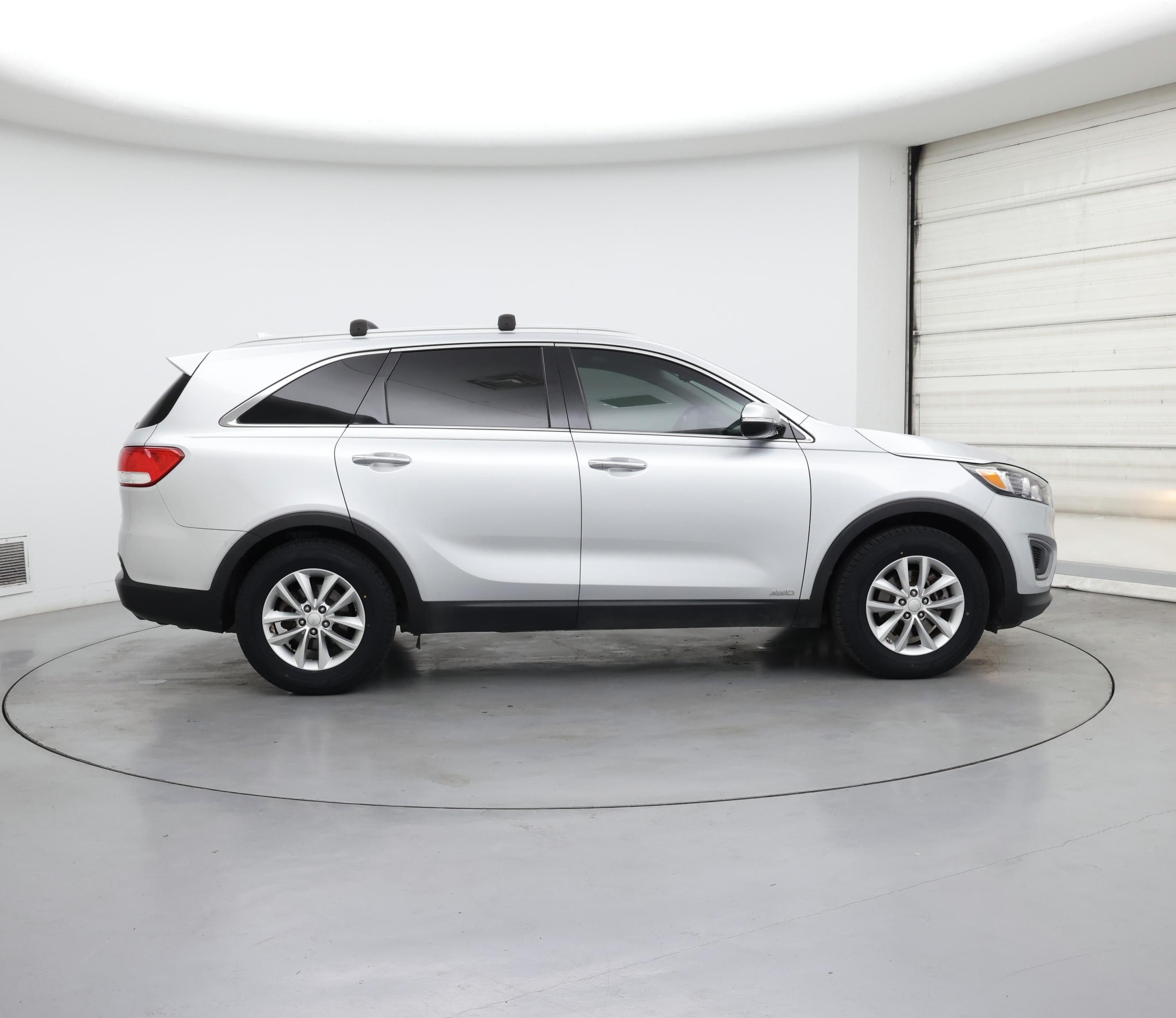 Thumbnail: 2017 Kia Sorento - 7