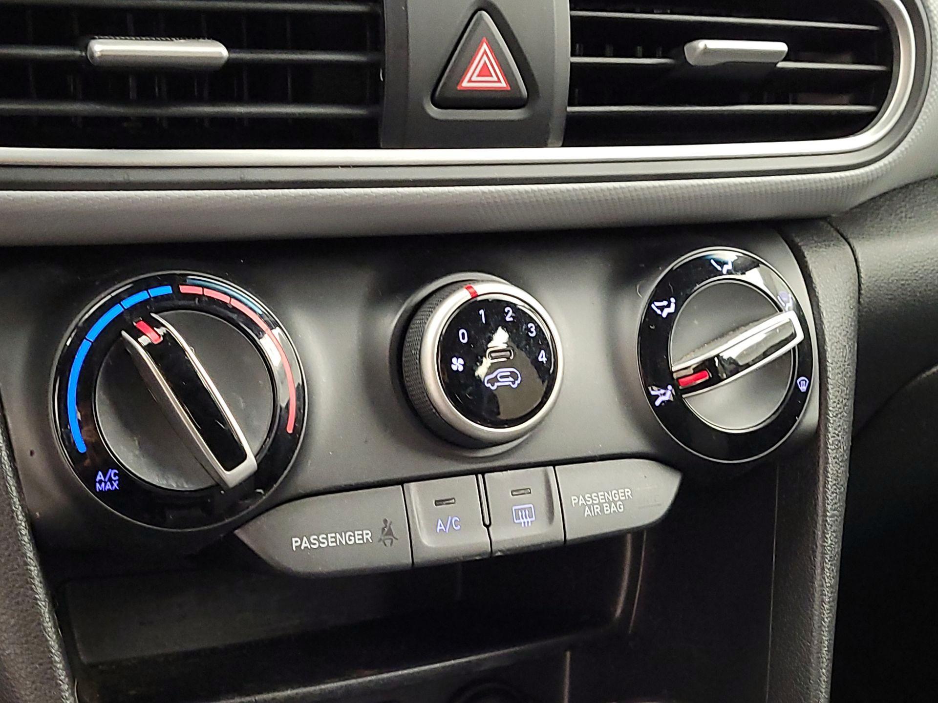 Thumbnail: 2019 Hyundai Kona - 16