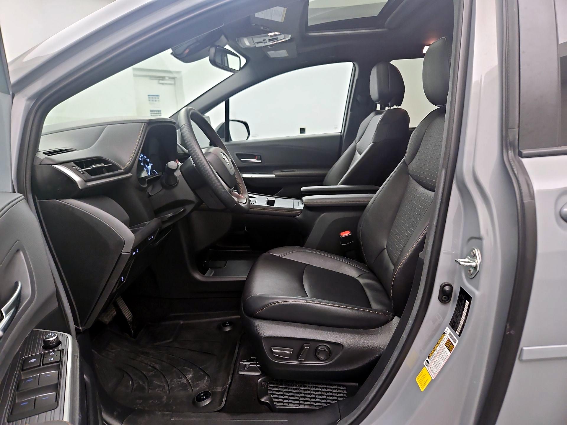 Thumbnail: 2024 Toyota Sienna - 11