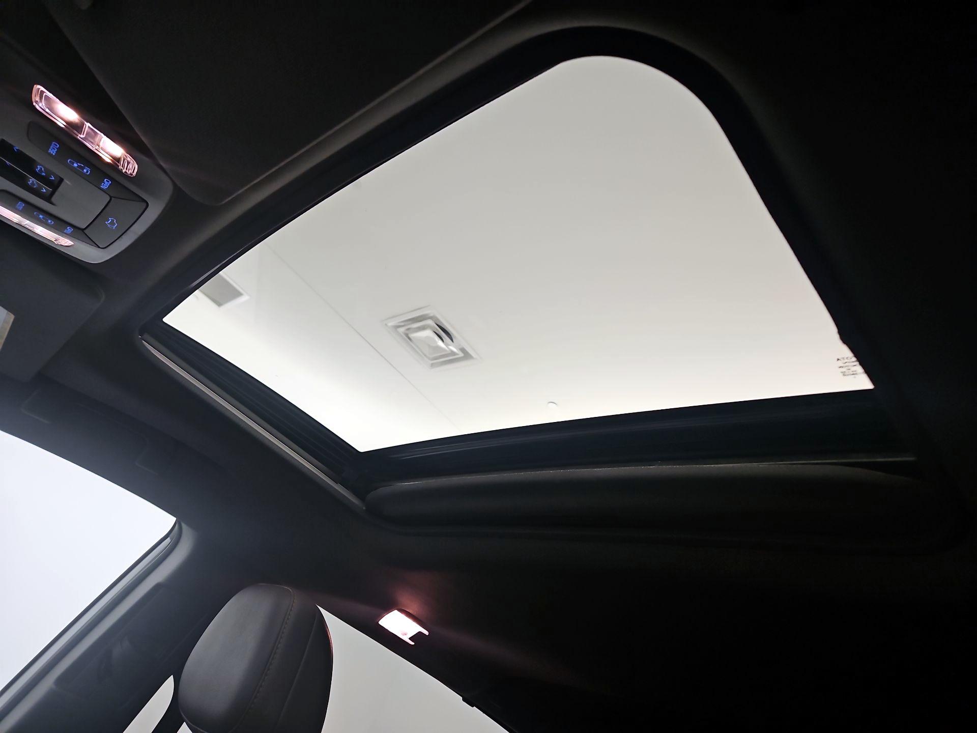 Thumbnail: 2024 Toyota Sienna - 20