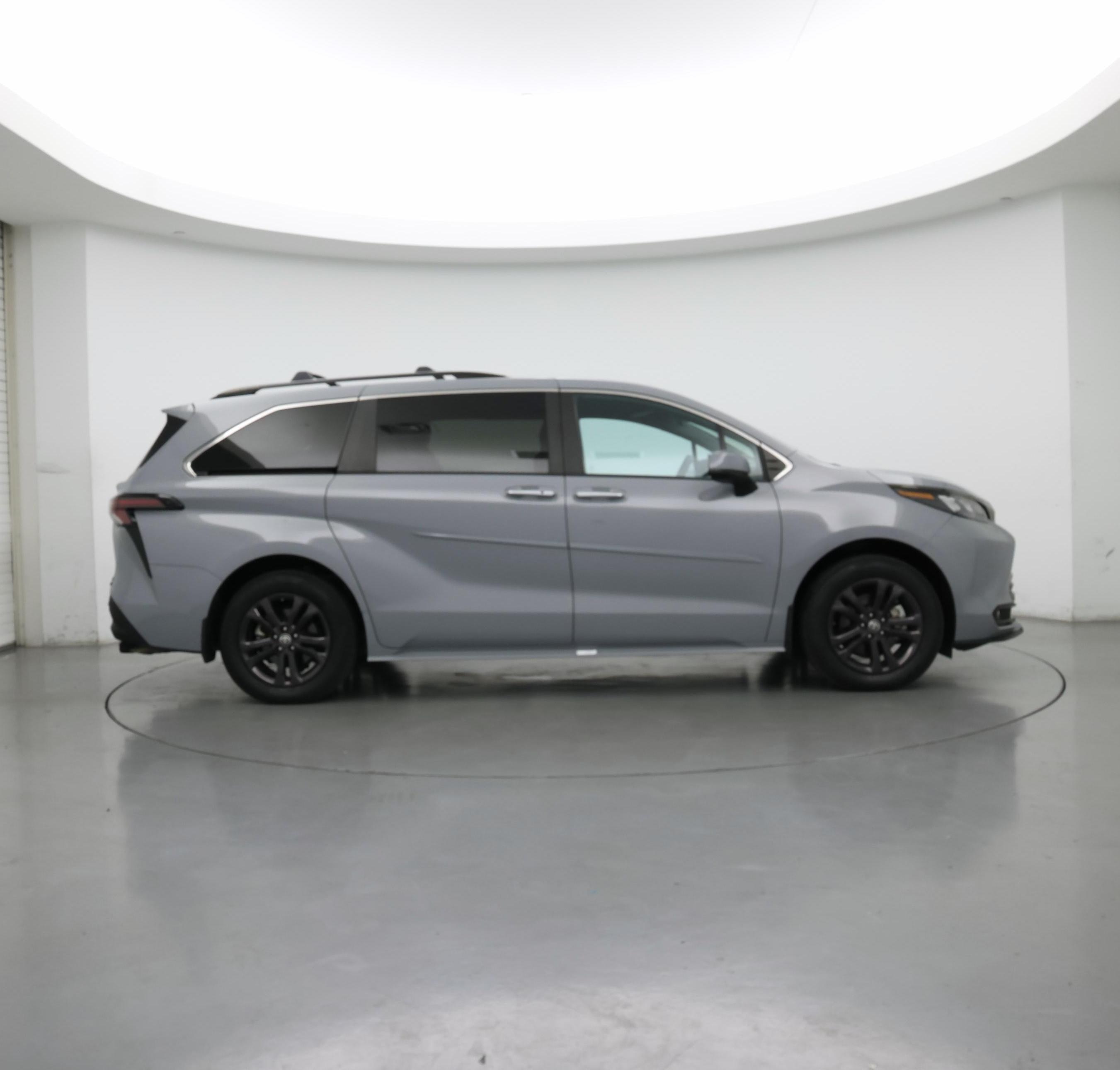 Thumbnail: 2024 Toyota Sienna - 7