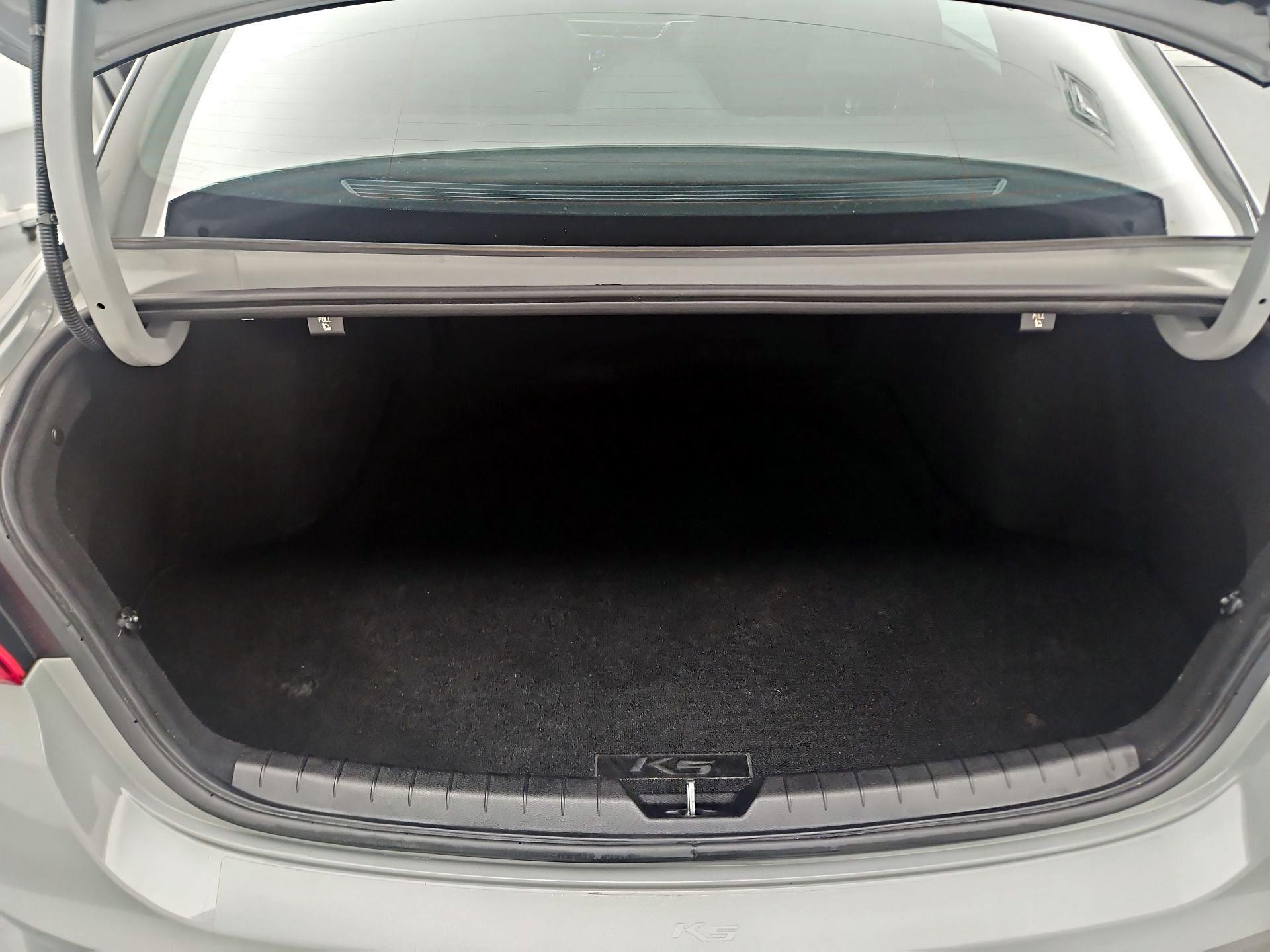 Thumbnail: 2024 Kia K5 - 17