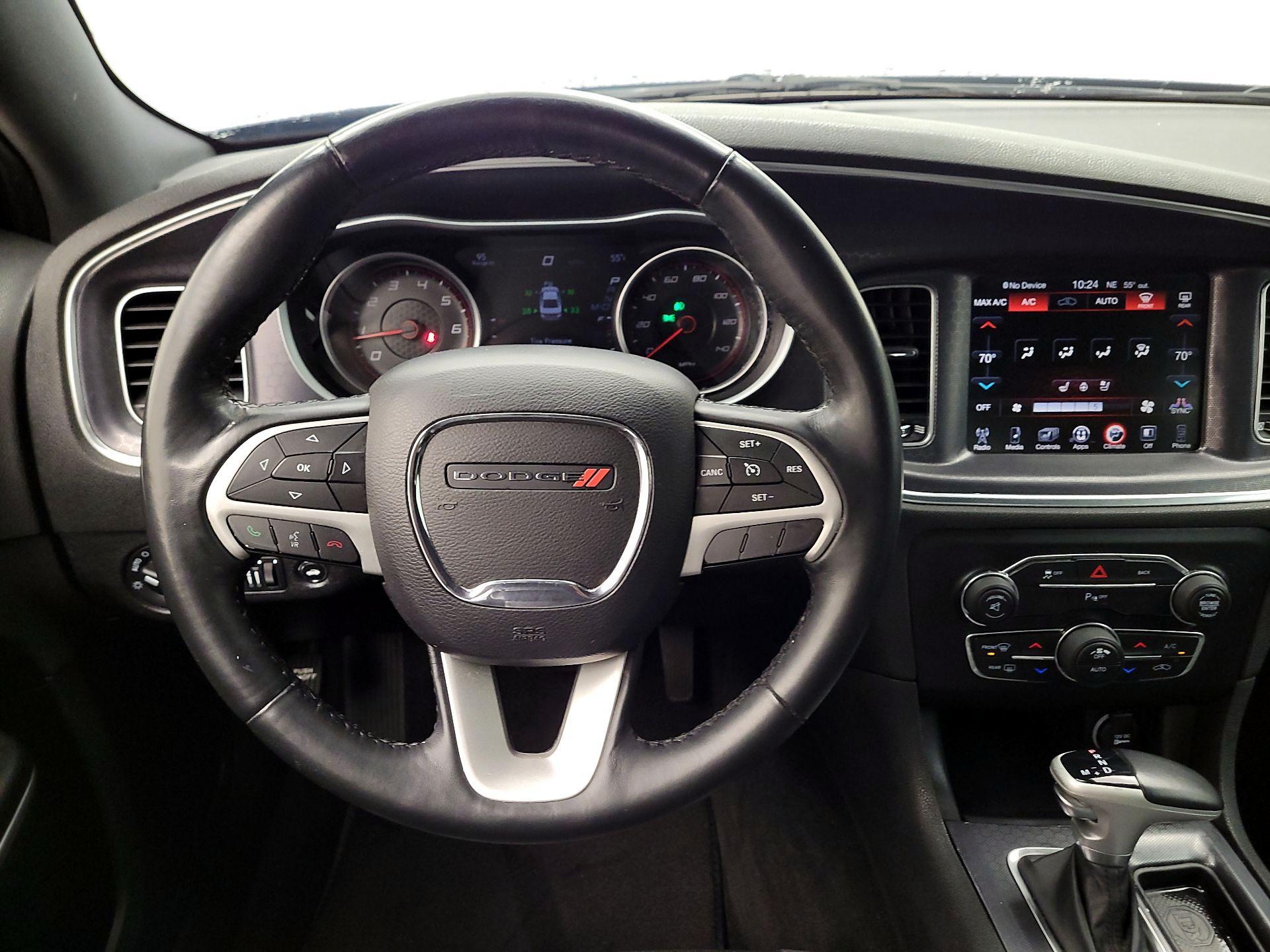 Thumbnail: 2016 Dodge Charger - 10