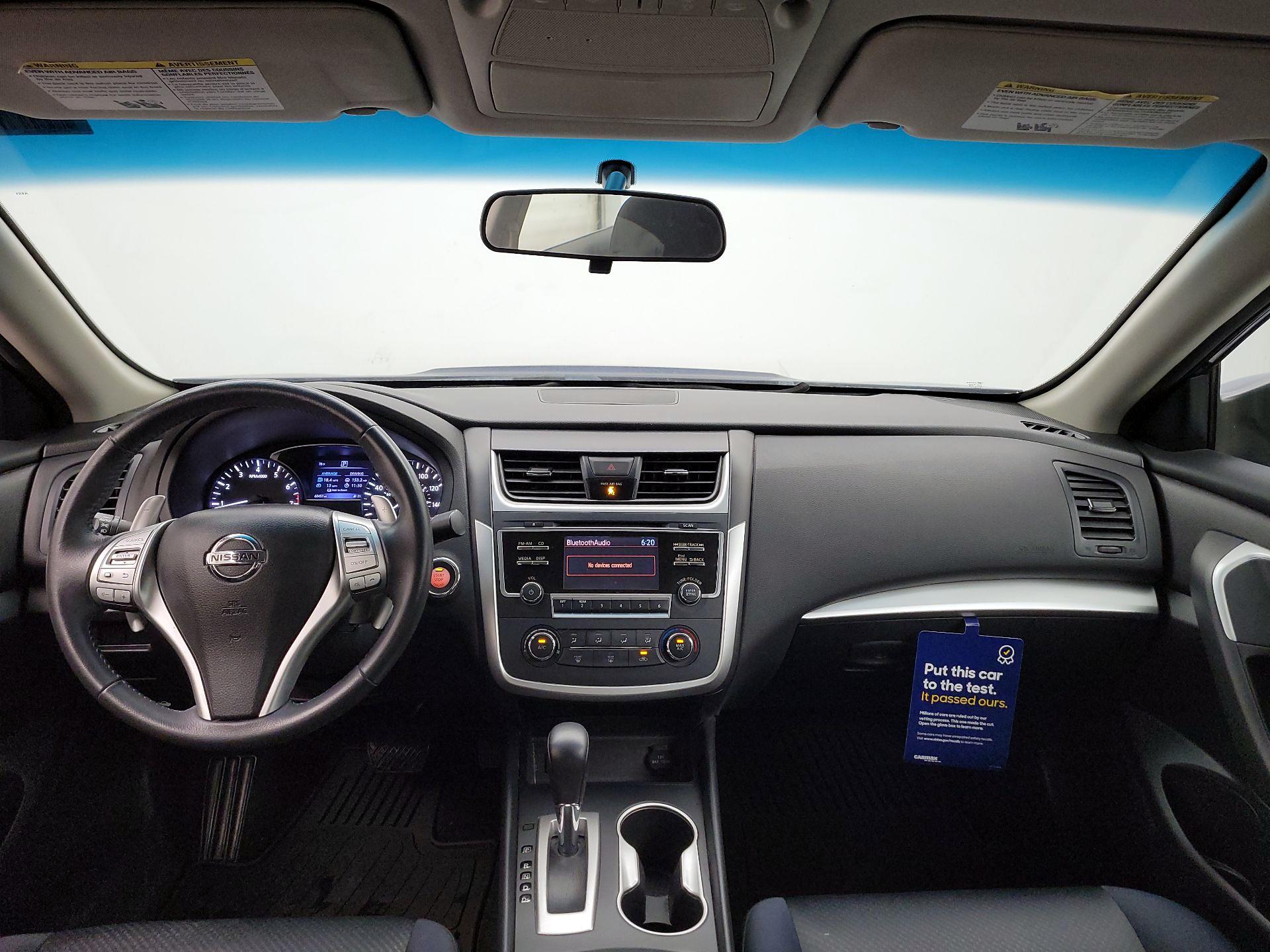 Thumbnail: 2017 Nissan Altima - 9