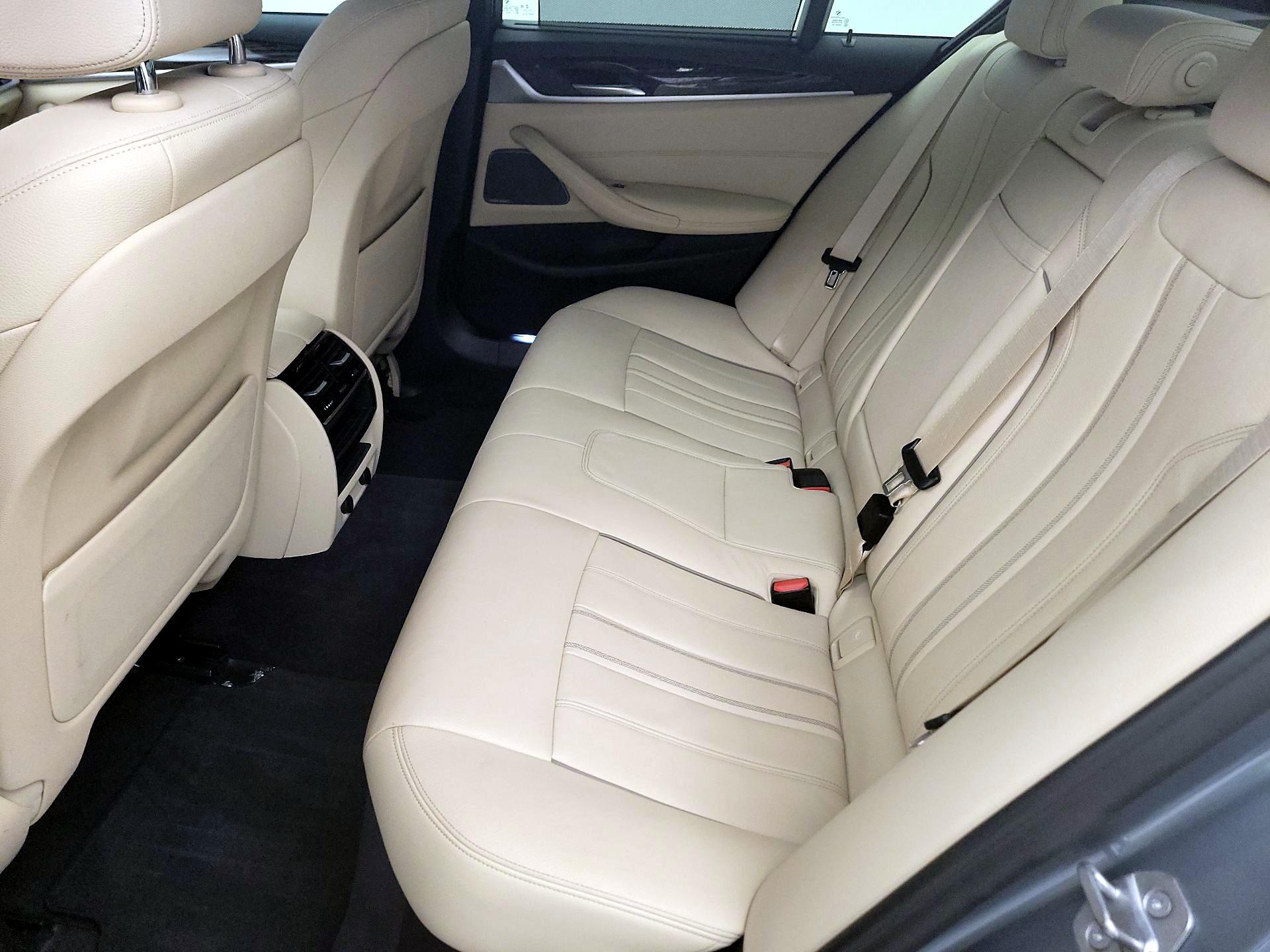 Thumbnail: 2019 BMW 5 Series - 20