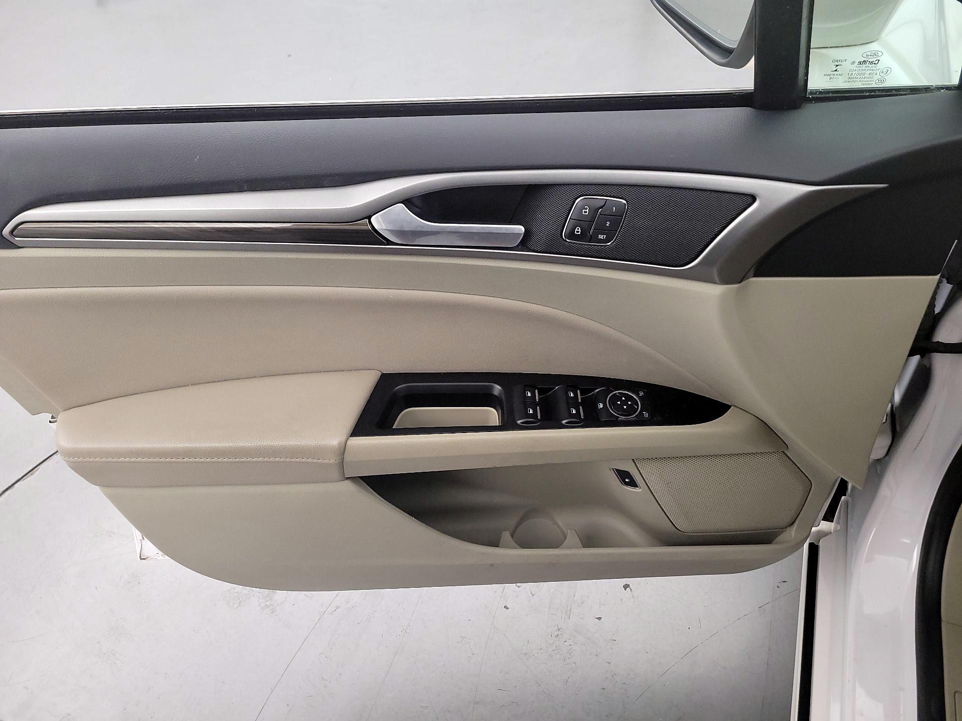 Thumbnail: 2019 Ford Fusion - 12