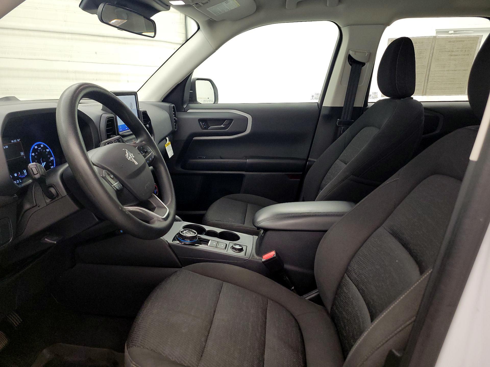 Thumbnail: 2022 Ford Bronco Sport - 11