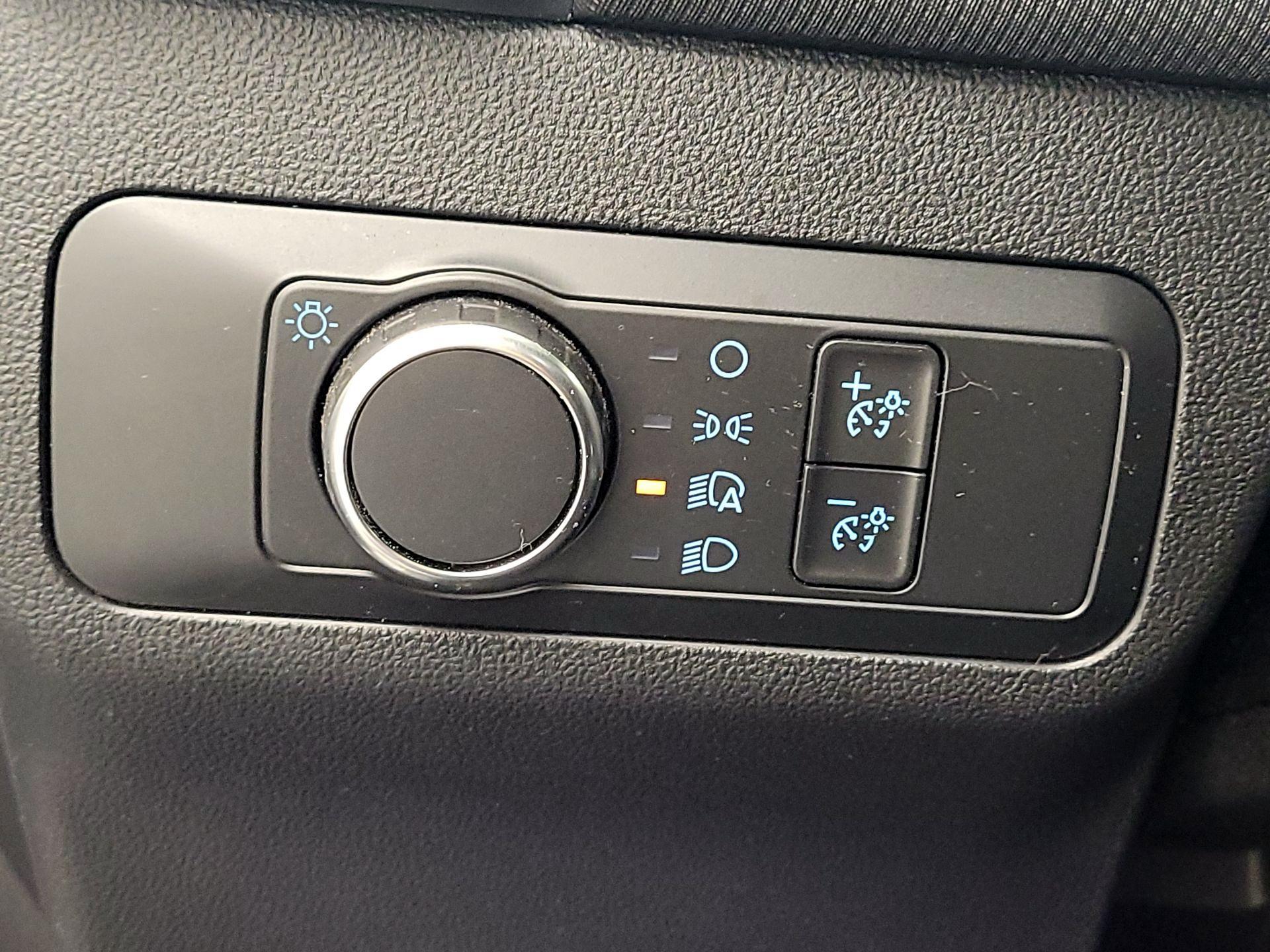 Thumbnail: 2022 Ford Bronco Sport - 13