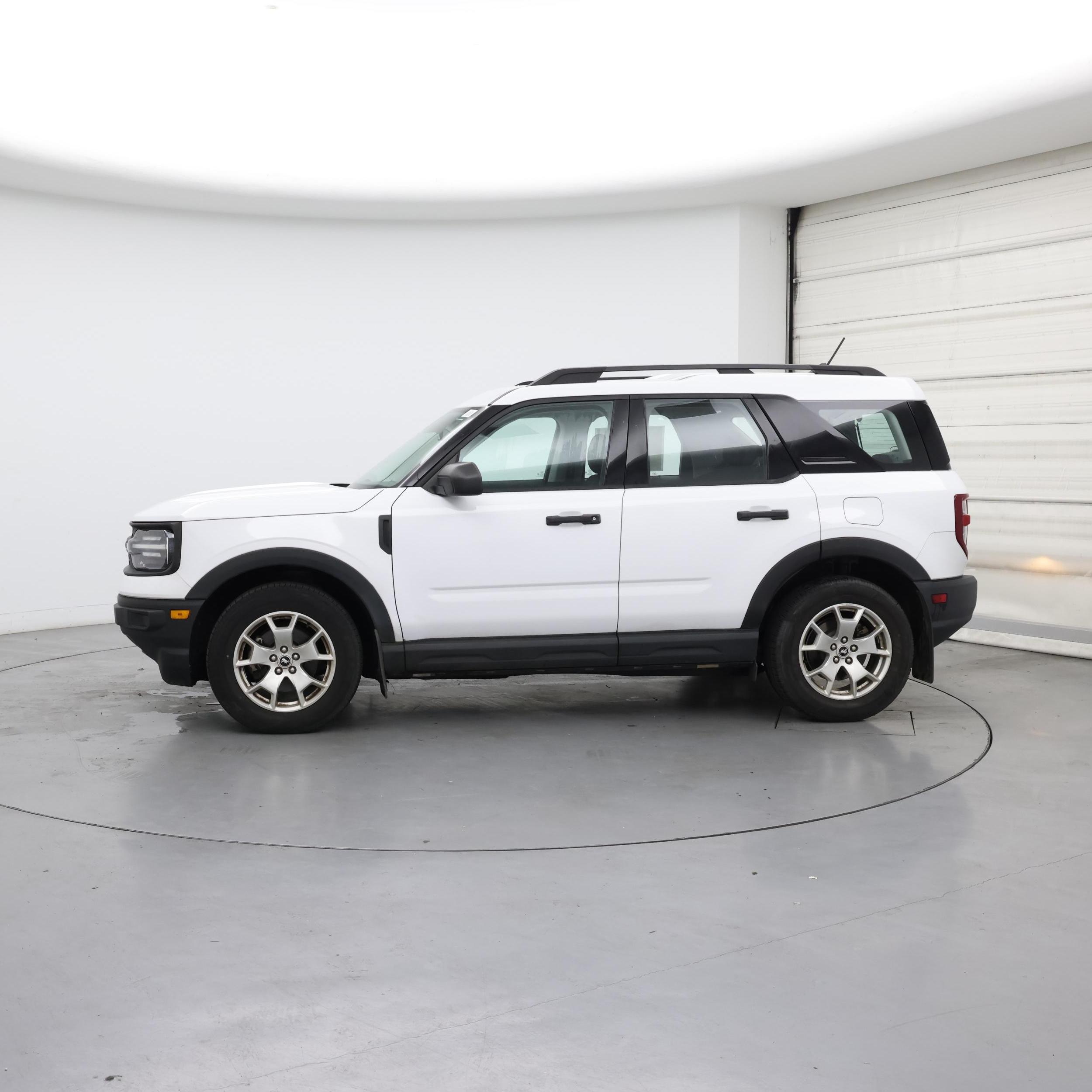 Thumbnail: 2022 Ford Bronco Sport - 3