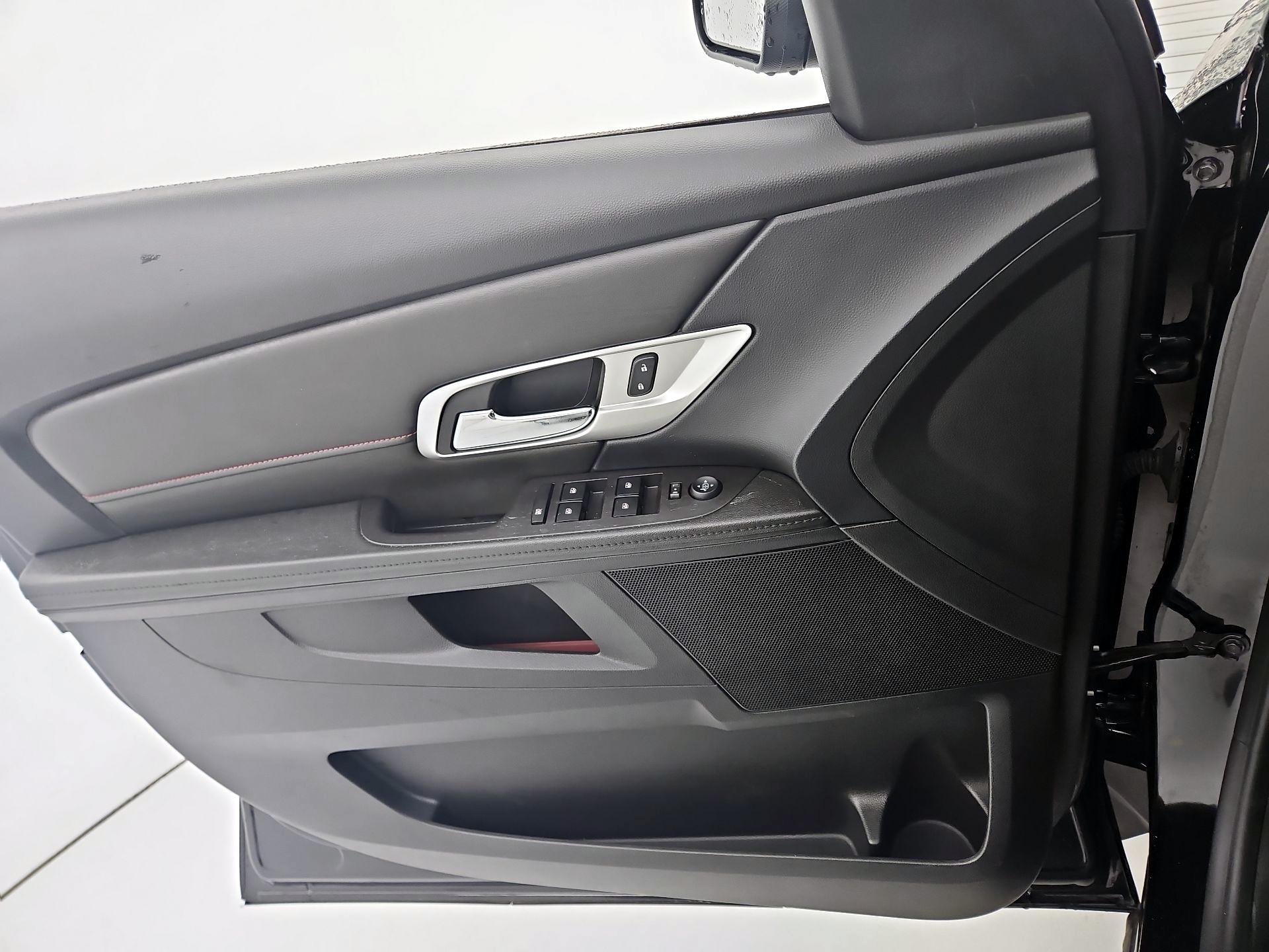 Thumbnail: 2017 GMC Terrain - 12