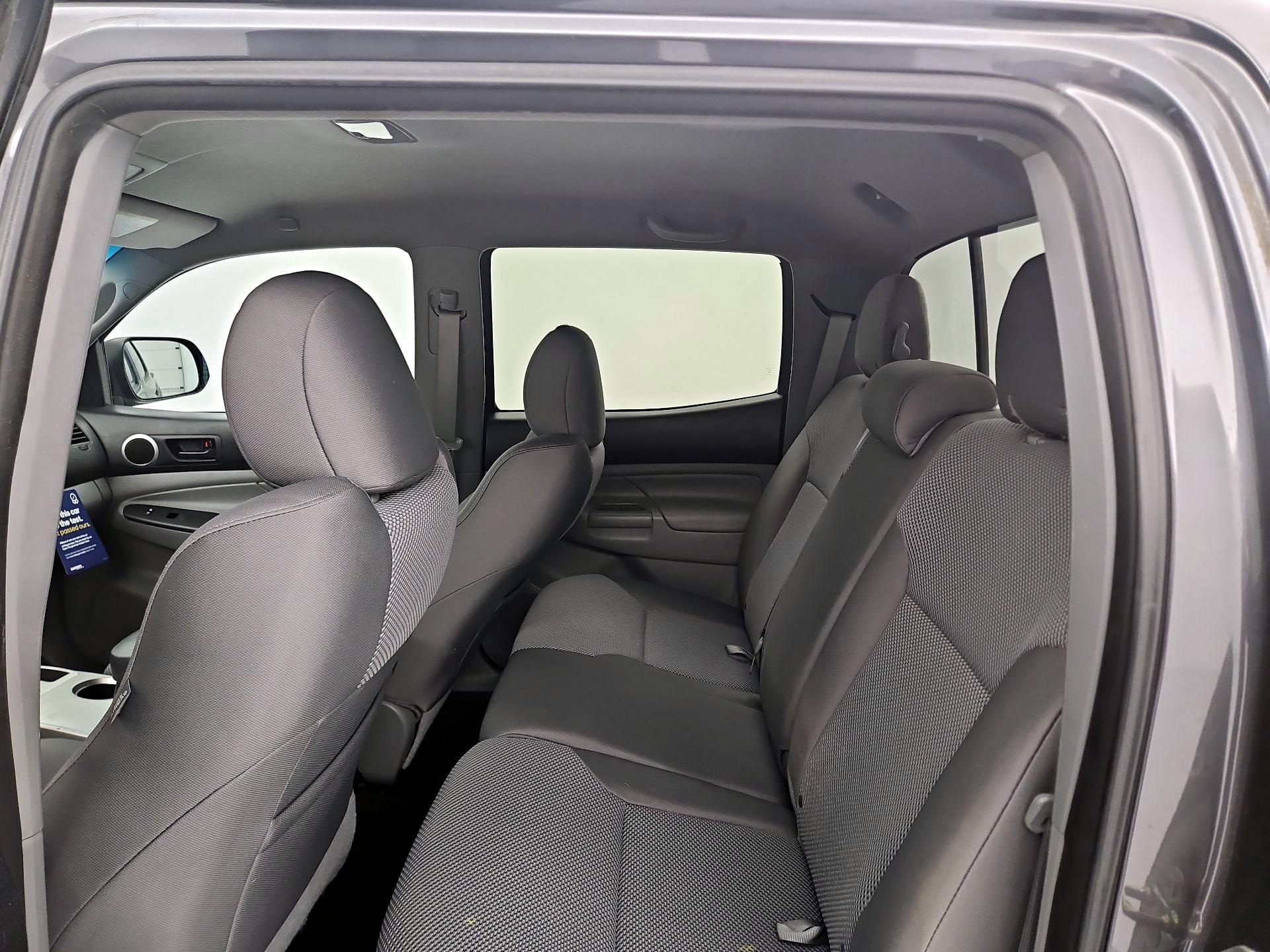 Thumbnail: 2014 Toyota Tacoma - 19