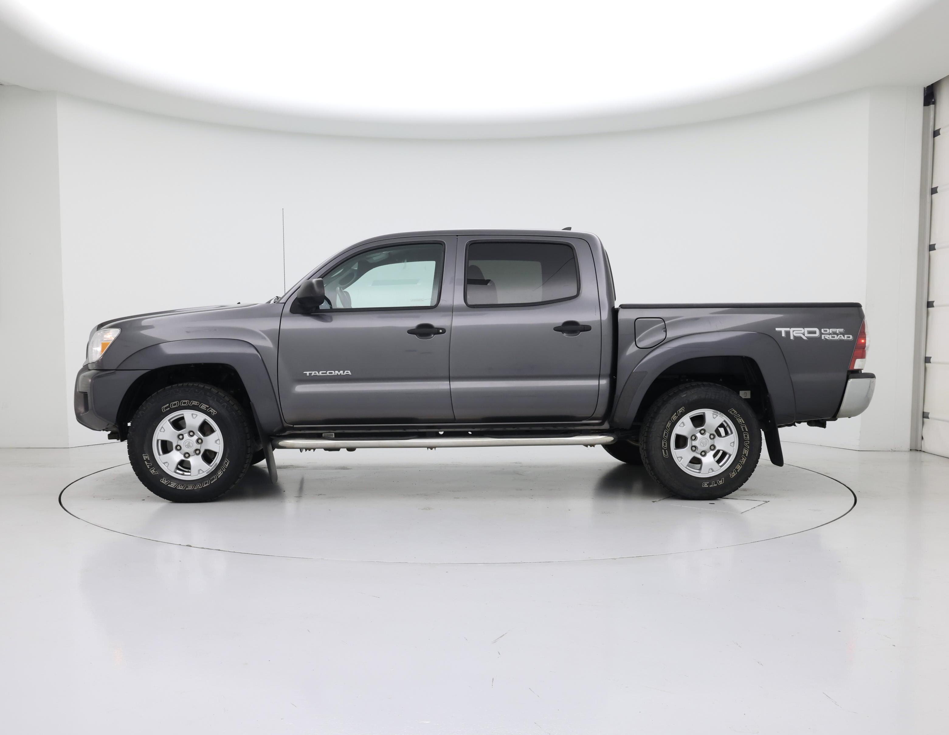 Thumbnail: 2014 Toyota Tacoma - 3