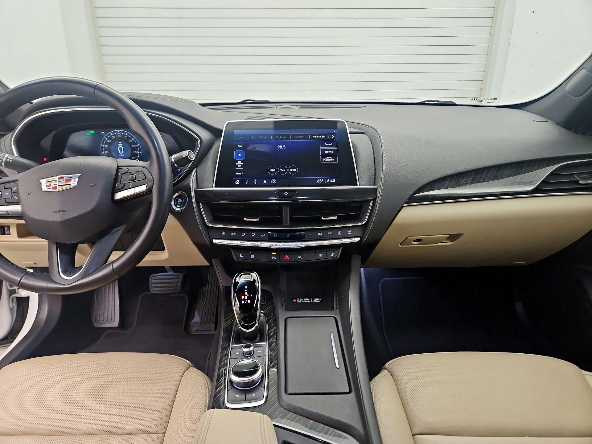 Thumbnail: 2022 Cadillac CT5 - 9