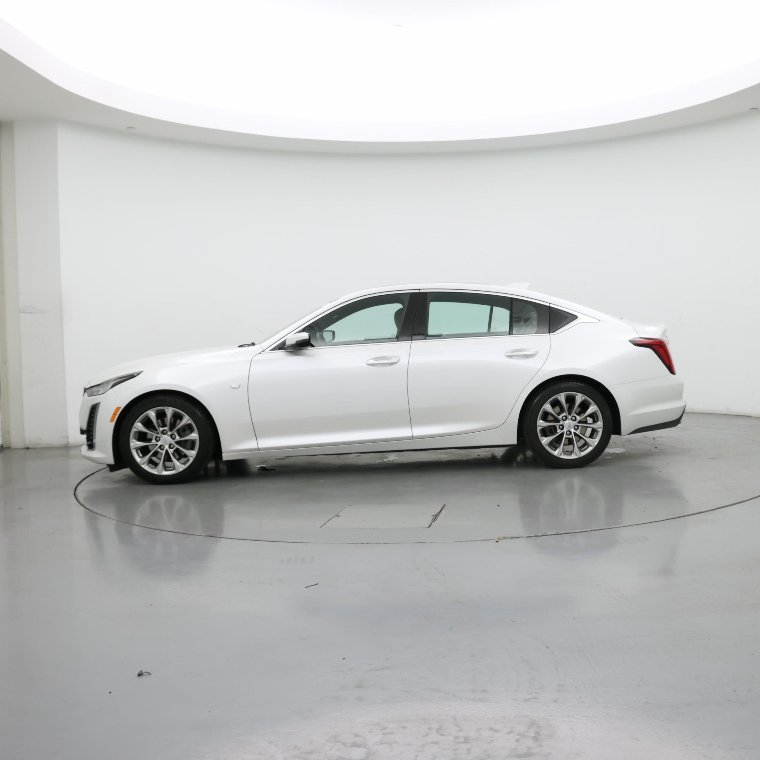 Thumbnail: 2022 Cadillac CT5 - 3