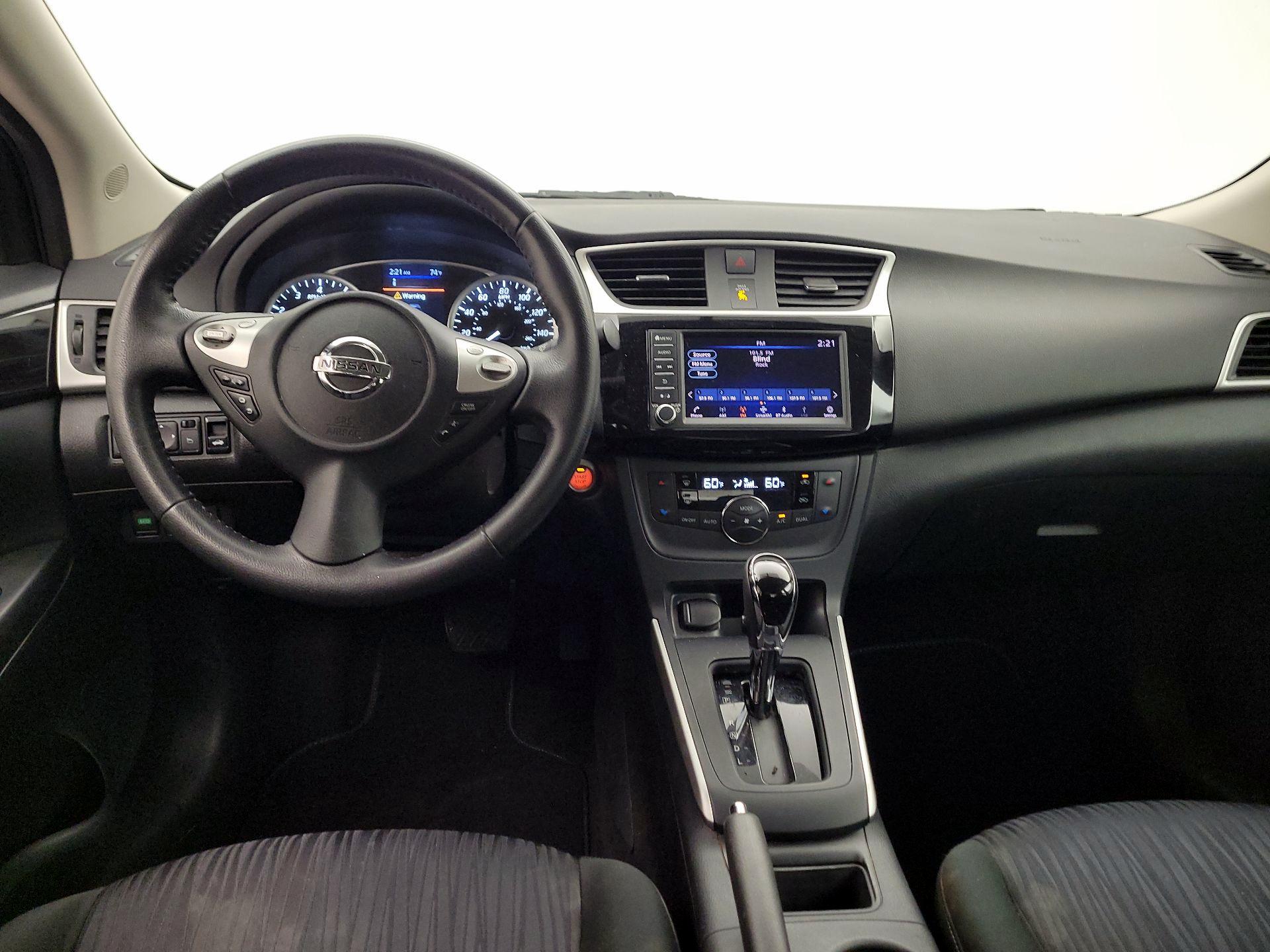 Thumbnail: 2019 Nissan Sentra - 9