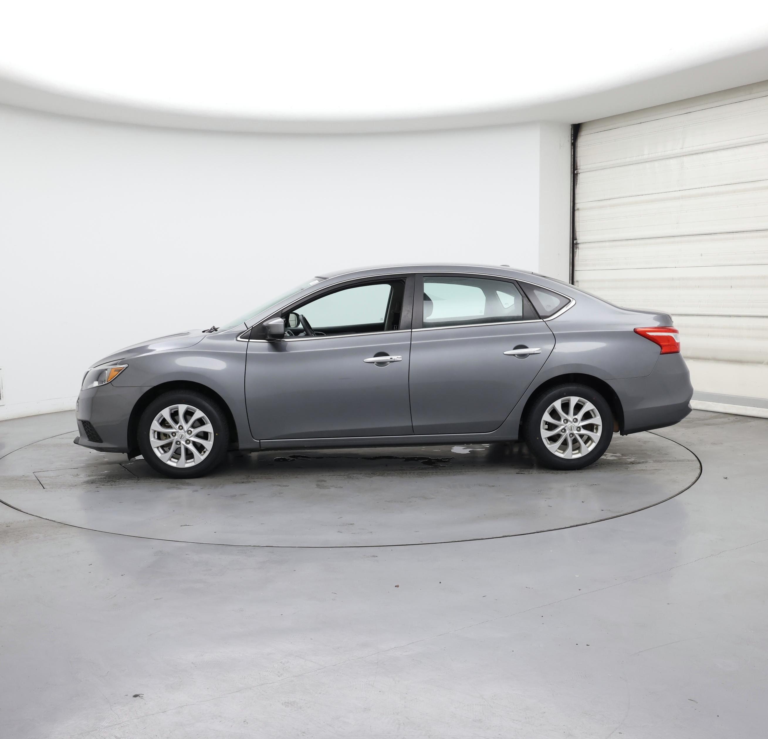 Thumbnail: 2019 Nissan Sentra - 3