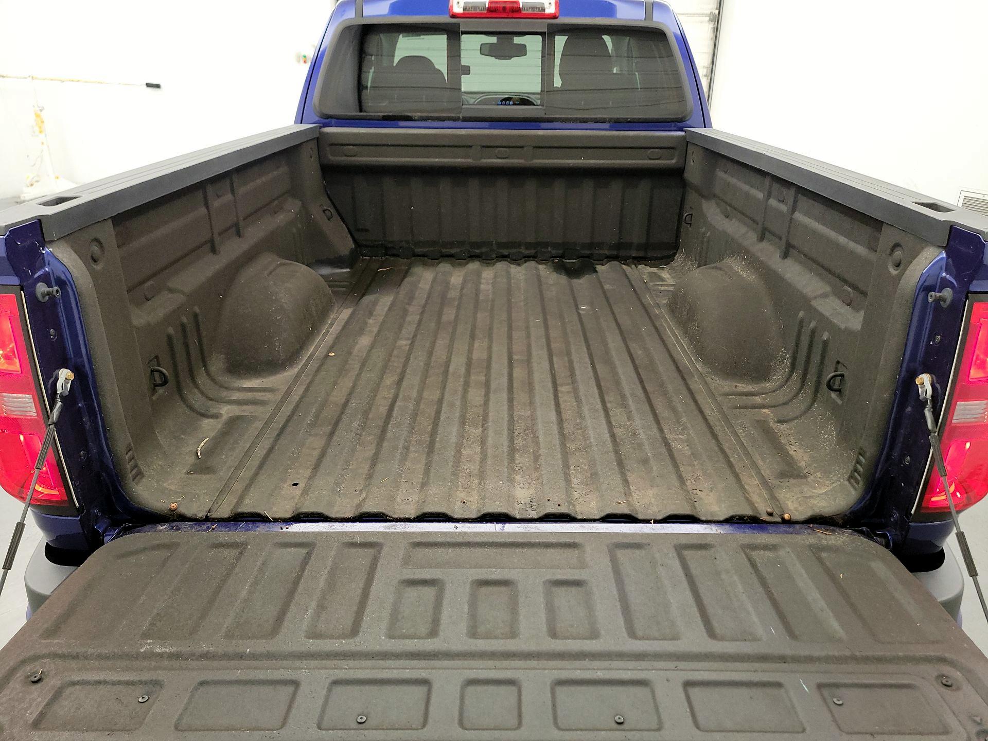 Thumbnail: 2016 Chevrolet Colorado - 16