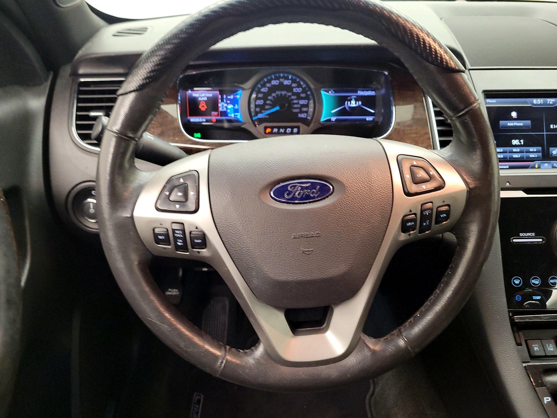 Thumbnail: 2014 Ford Taurus - 10